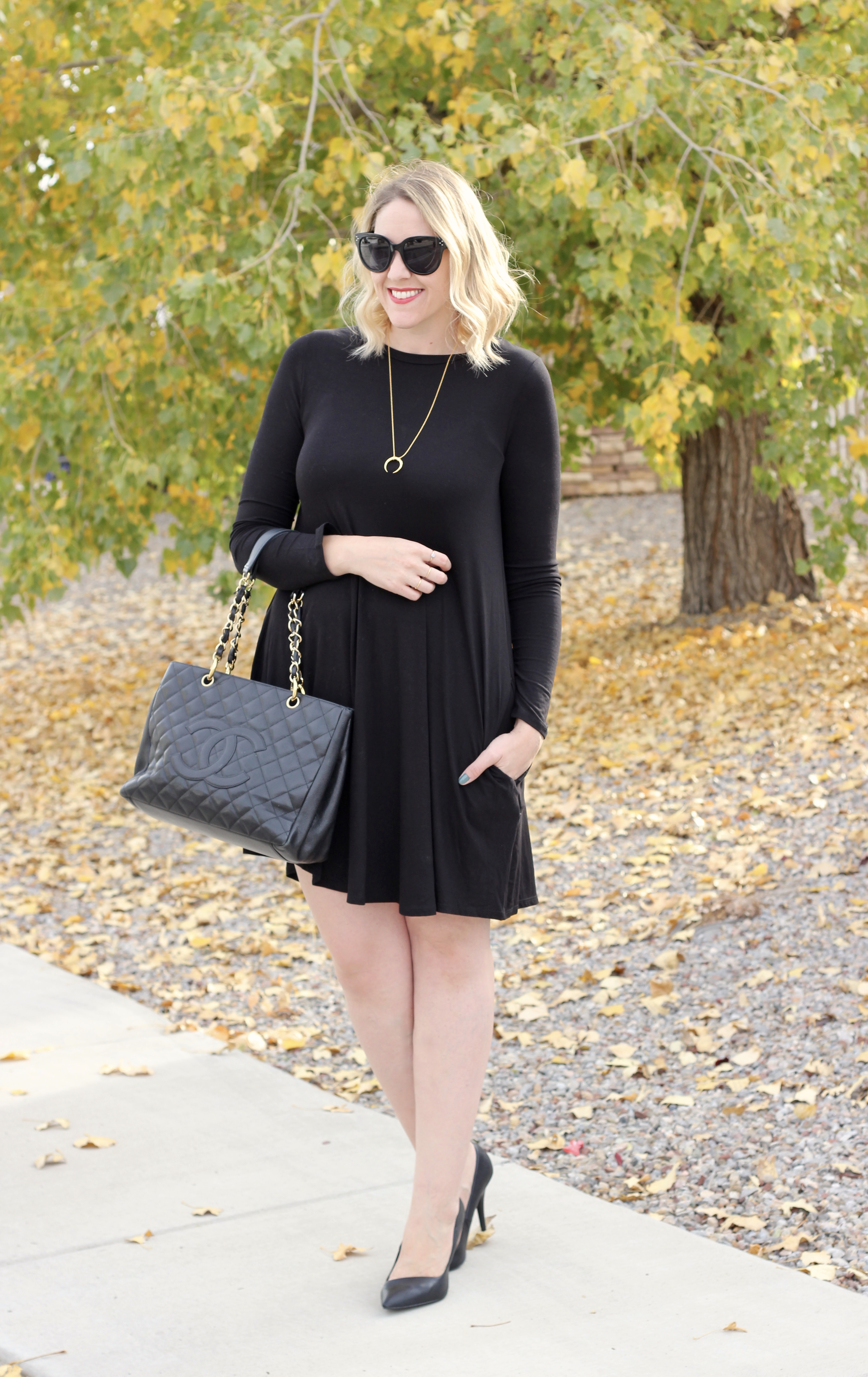 how to style a little black long sleeve dress #lbd #longsleevedress #fallstyle