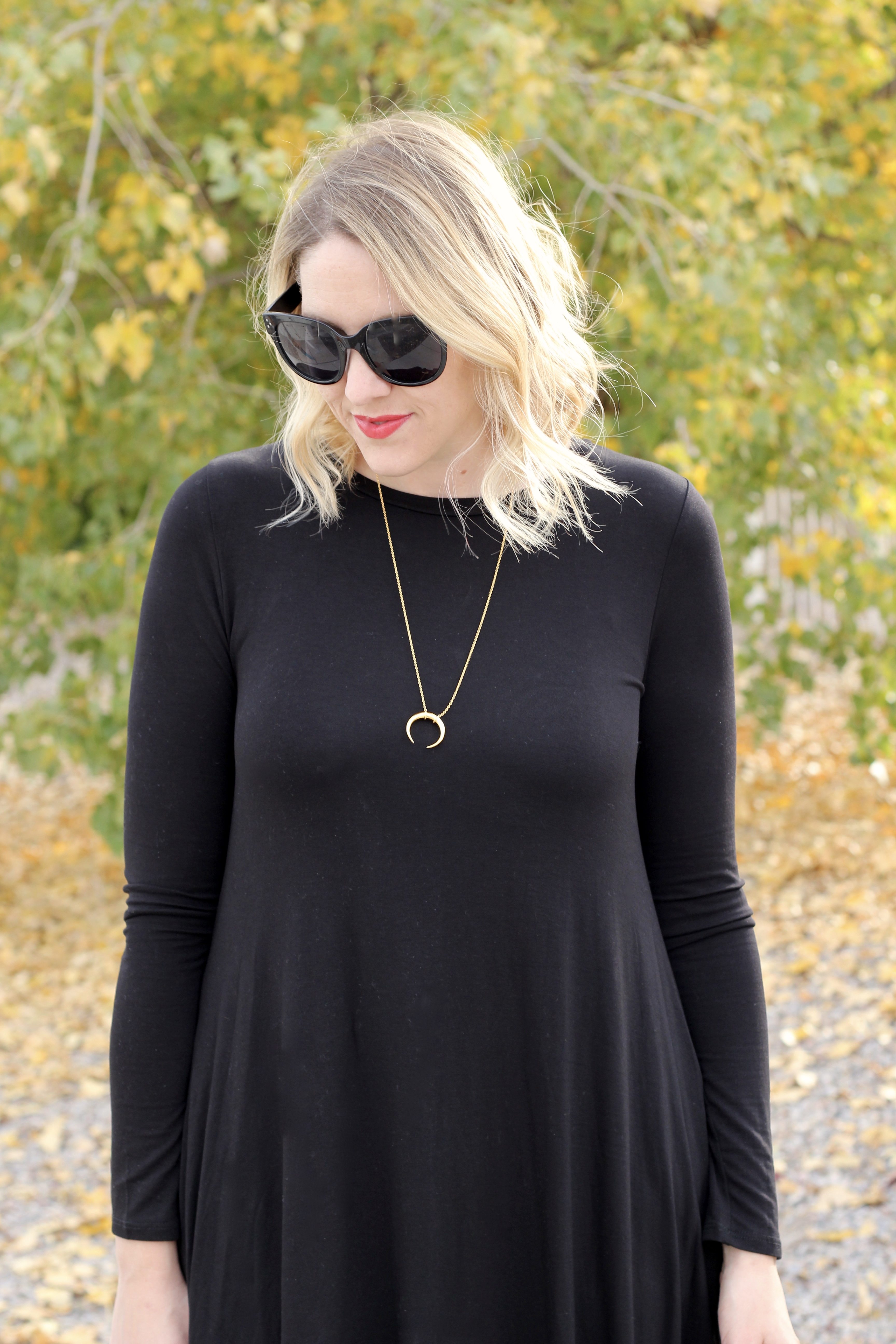 LBD with Gorjana pendant #gorjana #LBD #fallstyle