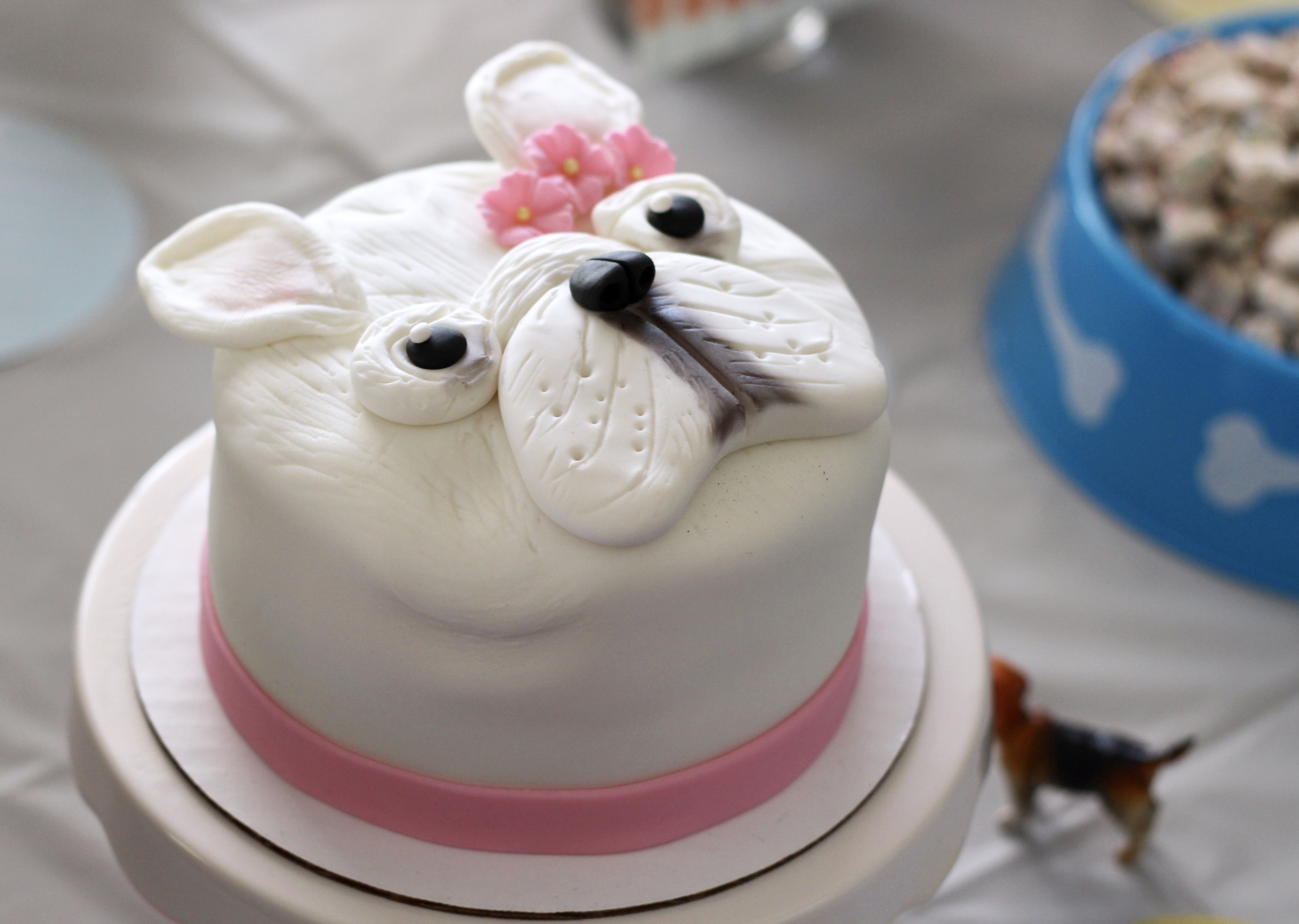 french bulldog cake 