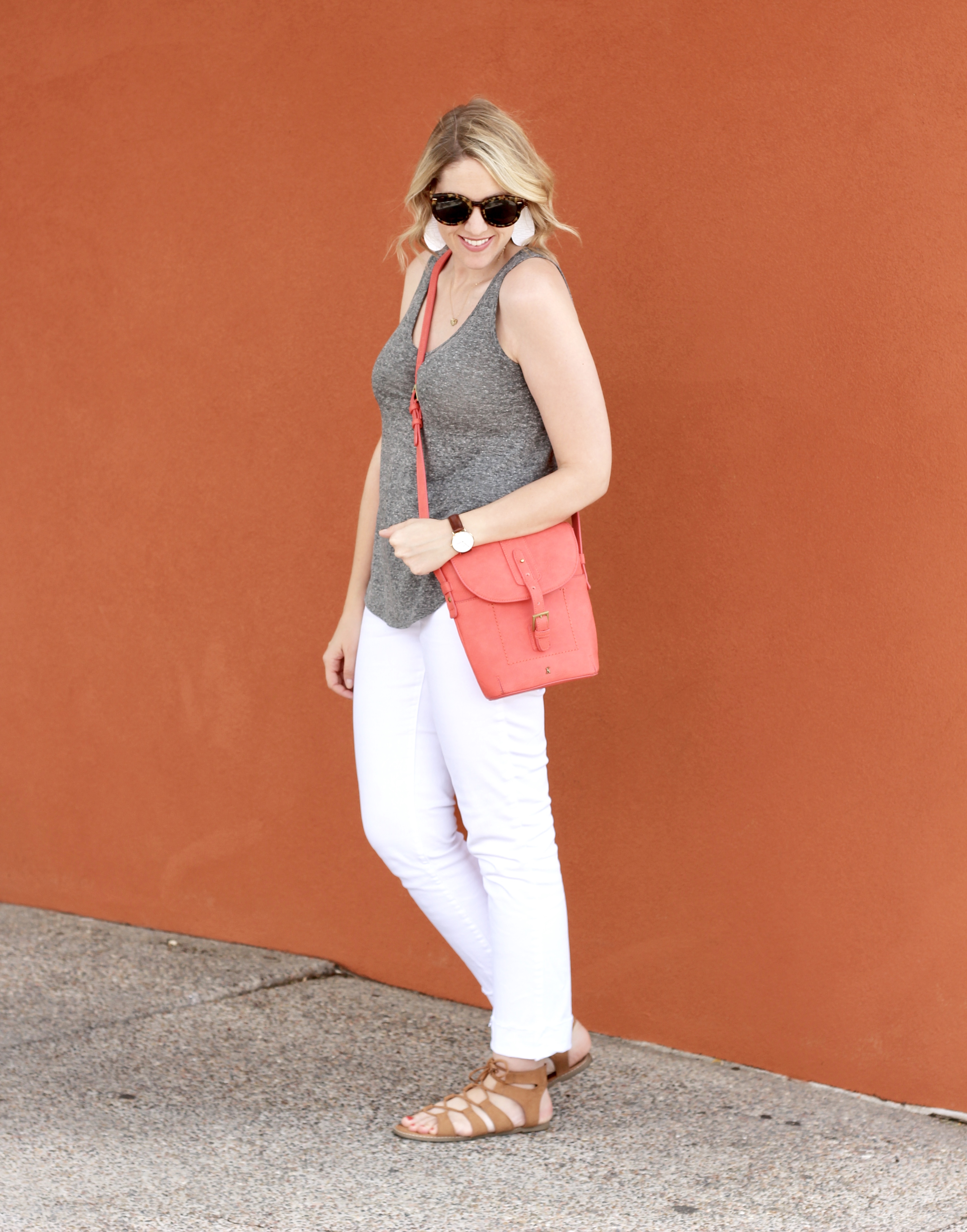 white jeans outfit for summer