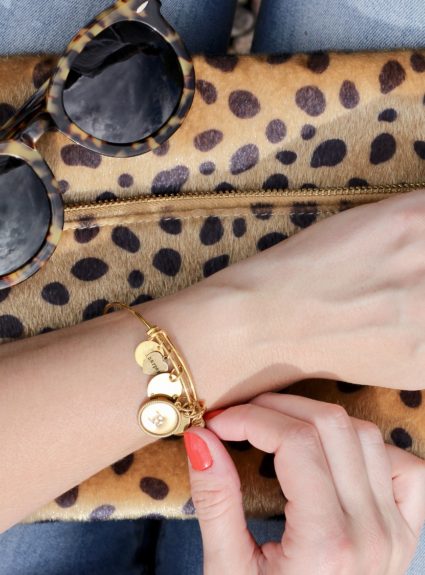 5 Basic Accessories Every Woman Needs