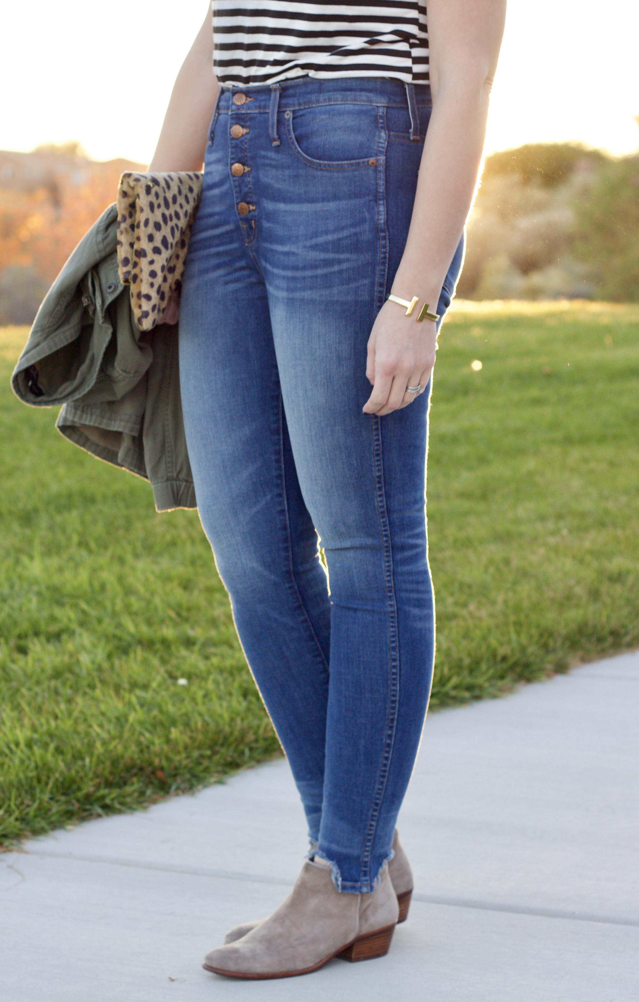 high waisted jeans curvy figure