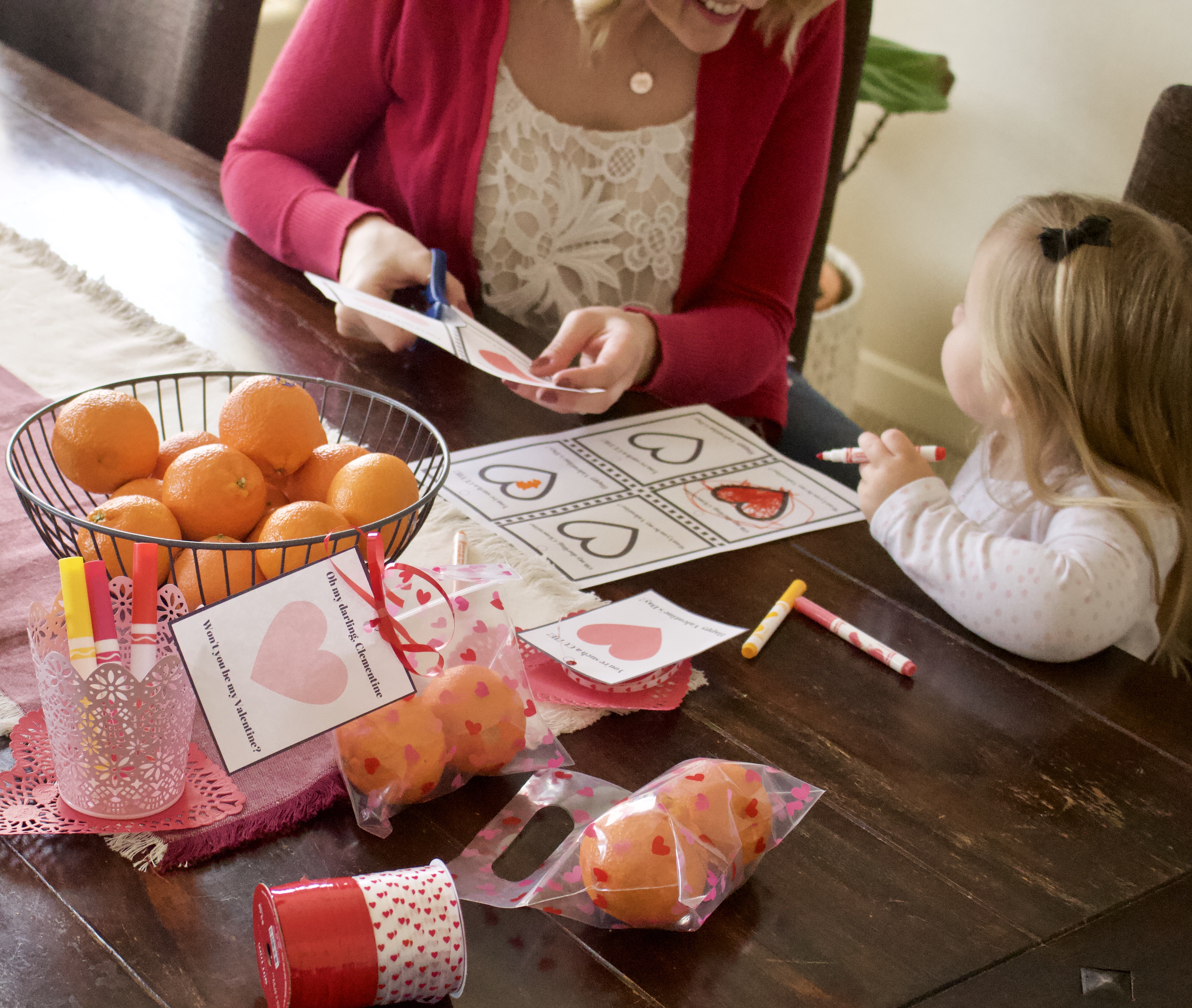 cuties healthy valentines for kids #diyvalentine #healthyvalentine