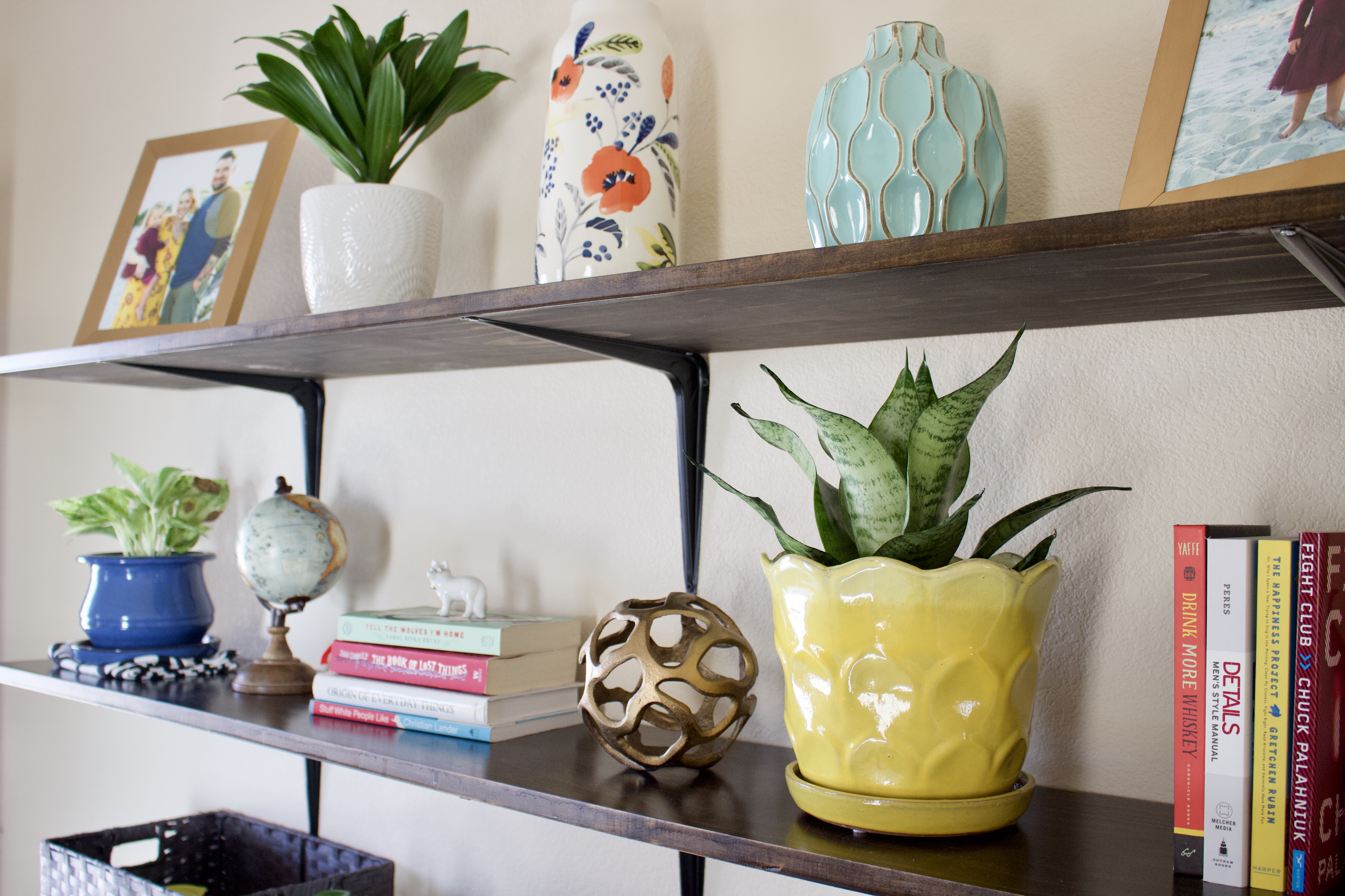 affordable DIY shelves #diy #diyshelves #diyhomedecor