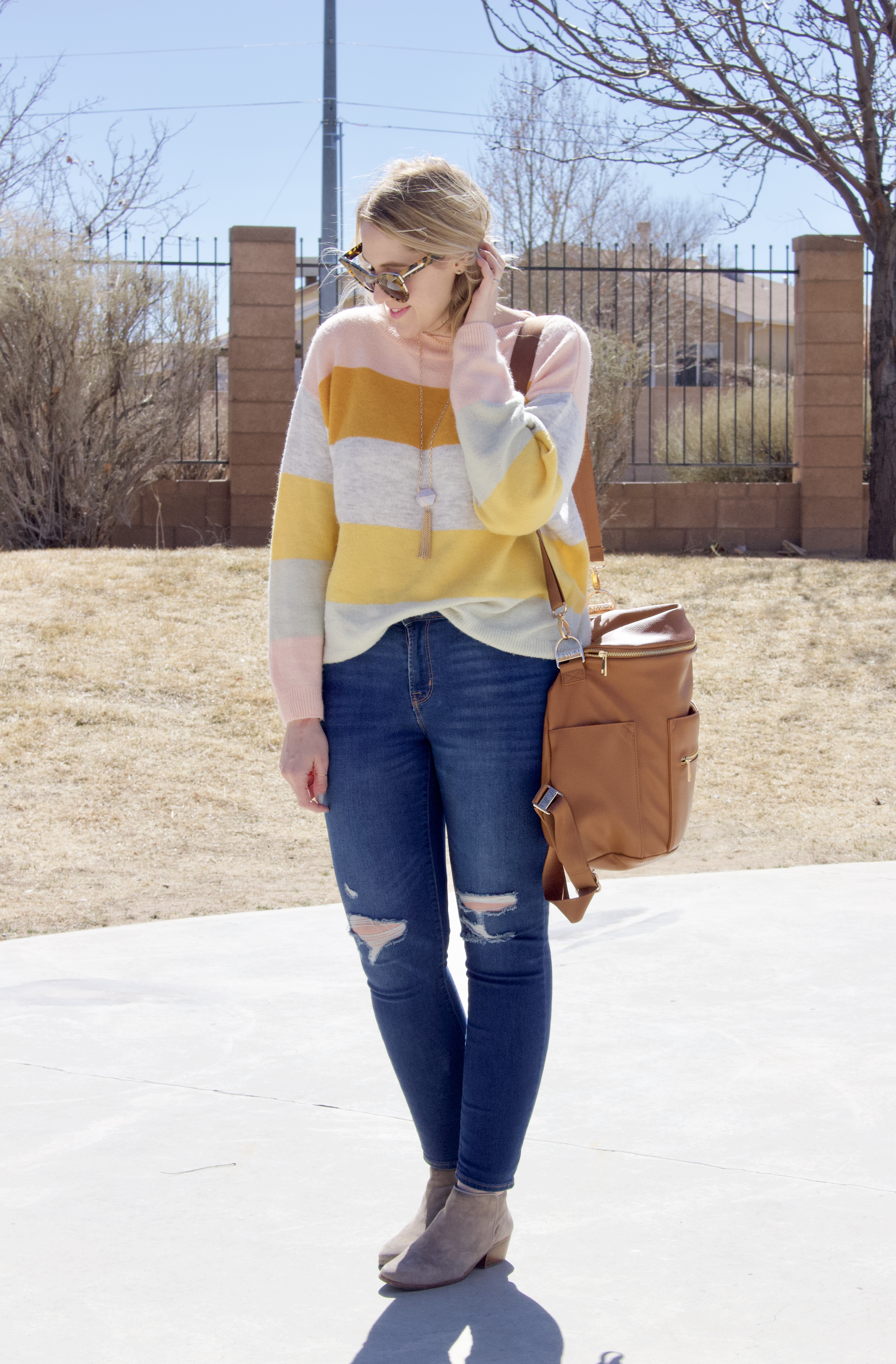 striped sweater from H&M for spring #stripedsweater #springoutfit #springstyle