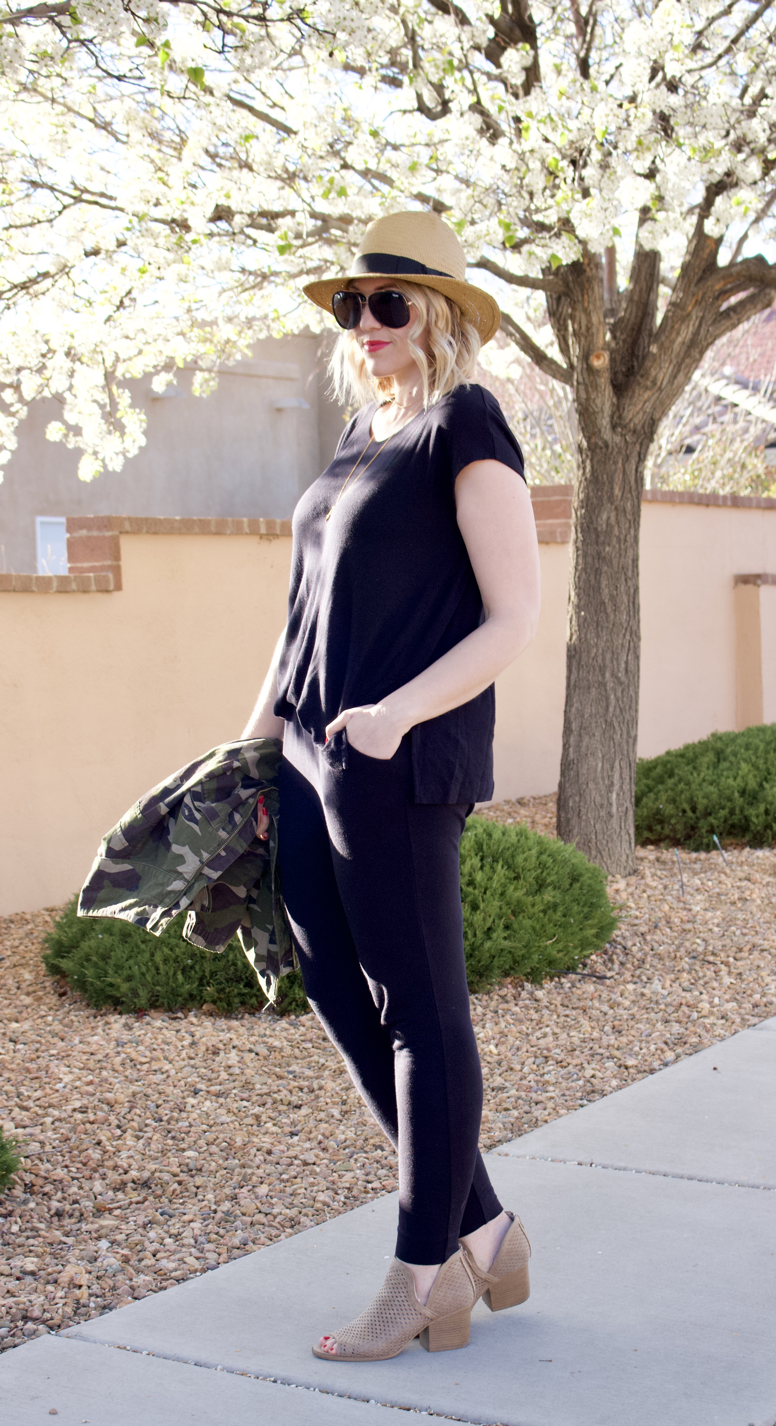 black jumpsuit outfit #jumpsuit #springstyle #cabijumpsuit
