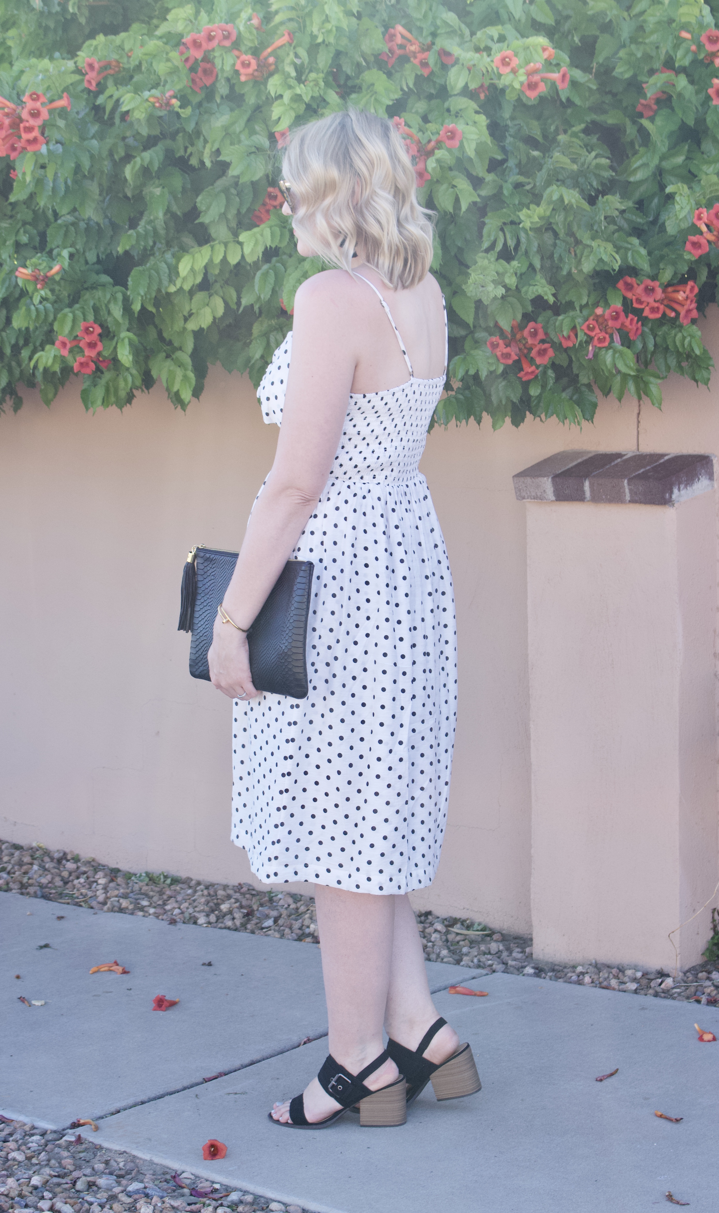 polka dot midi dress date night style #datenight #dress #mididress #summeroutfit