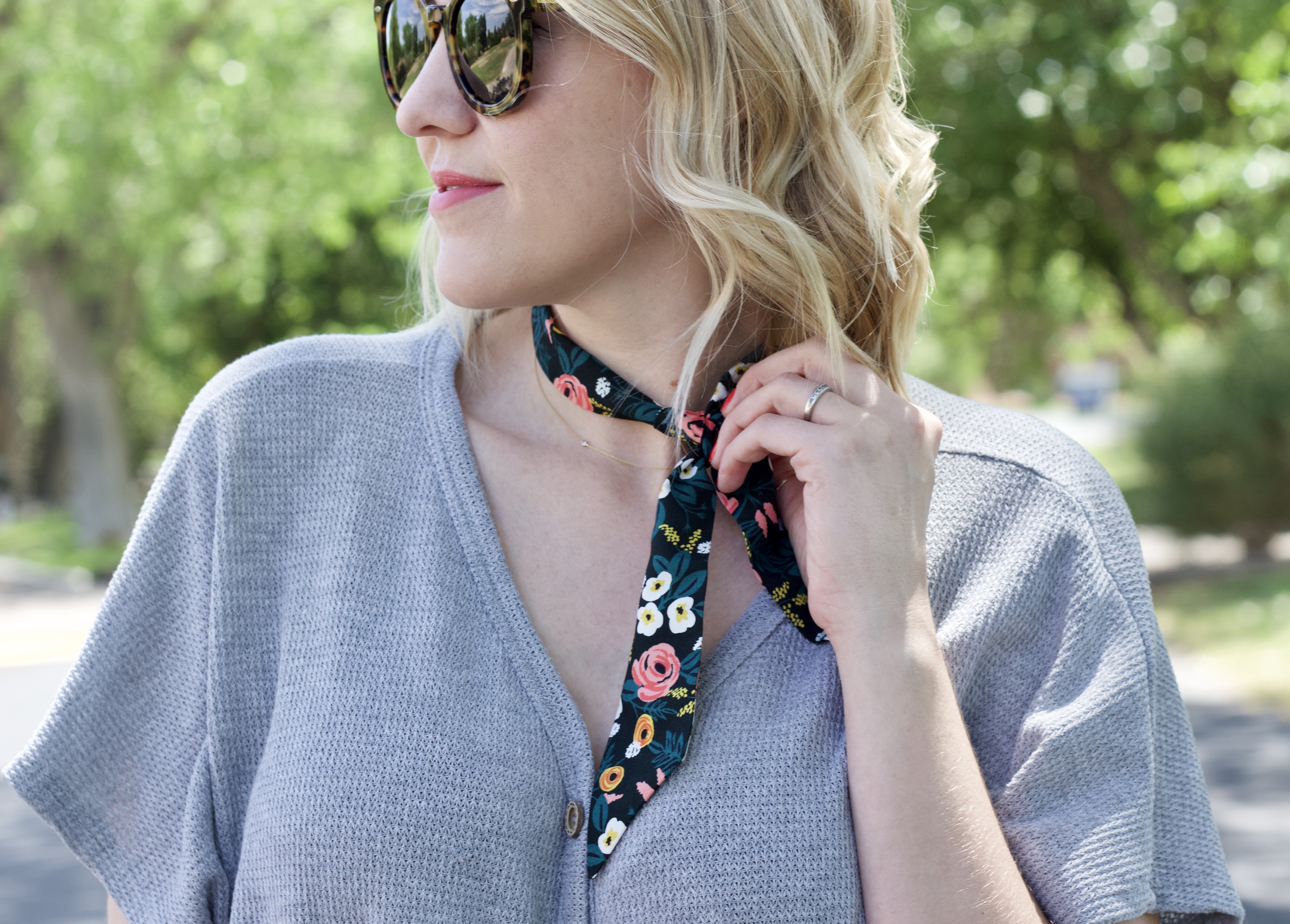 rifle paper co neck scarf #neckscarf #riflepaperco #floral #outfitdetails