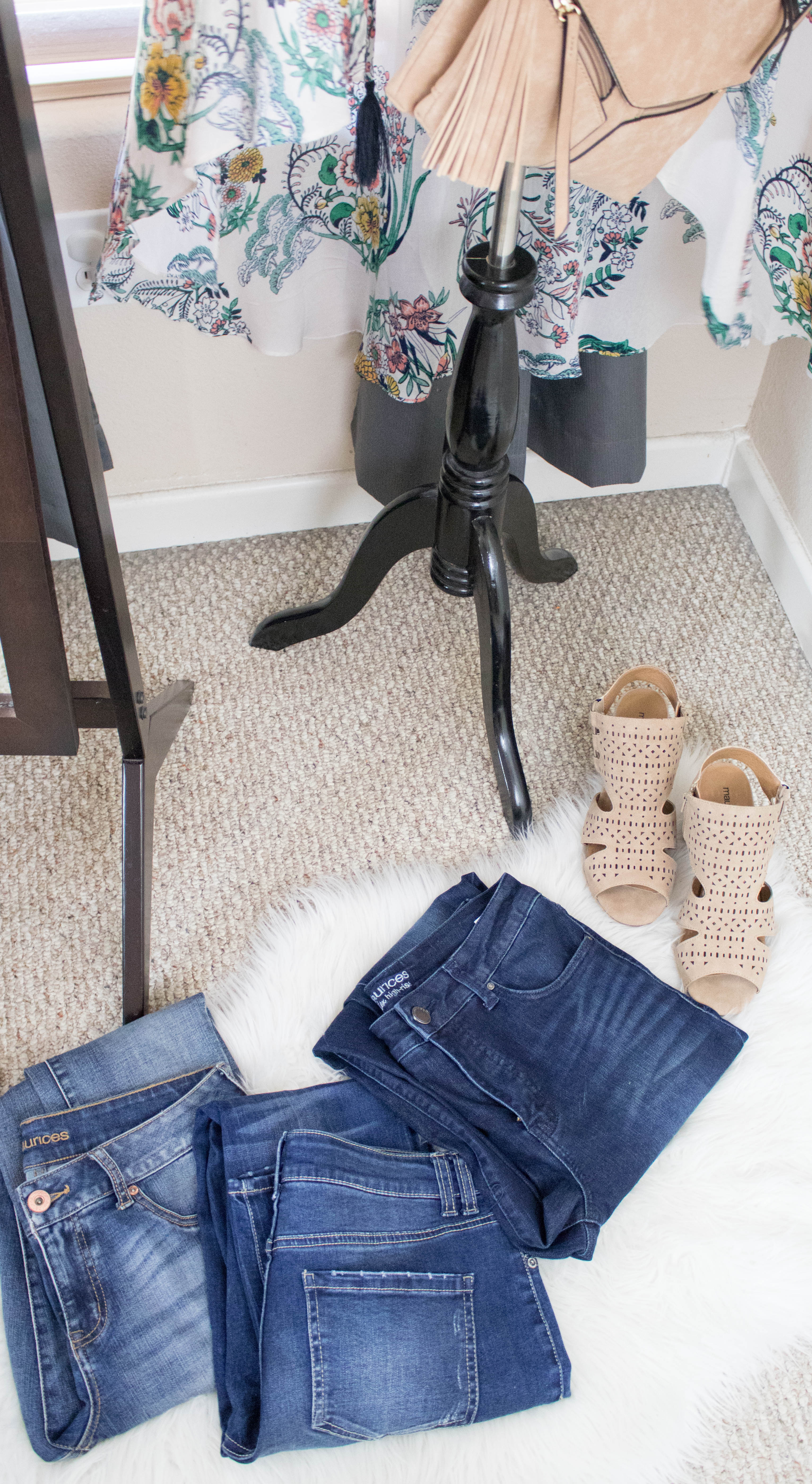 denim try on with maurices #denim #style #momstyle