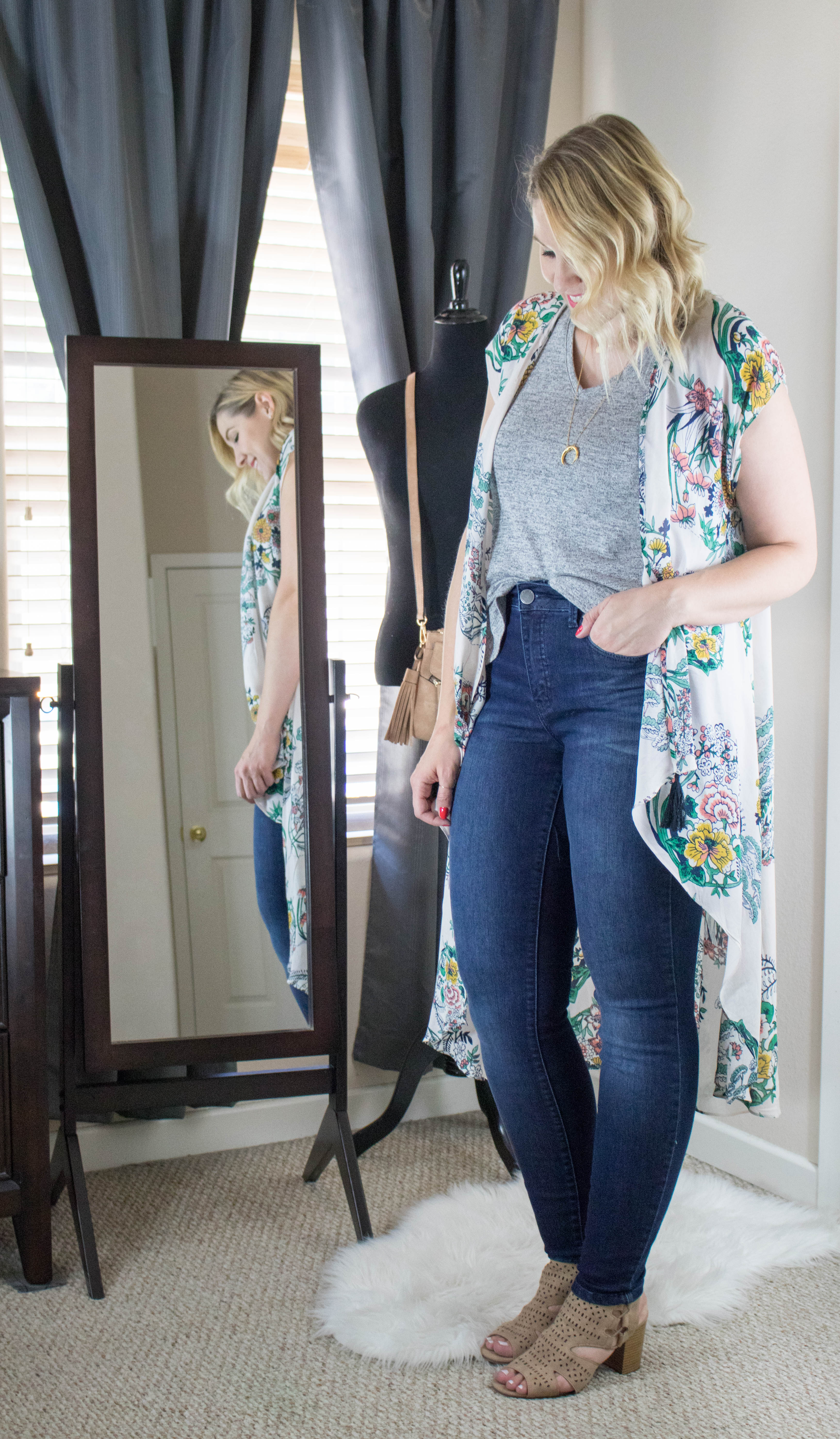 best high rise jeans from maurices #jeans #denim #skinnyjeans #styleblogger