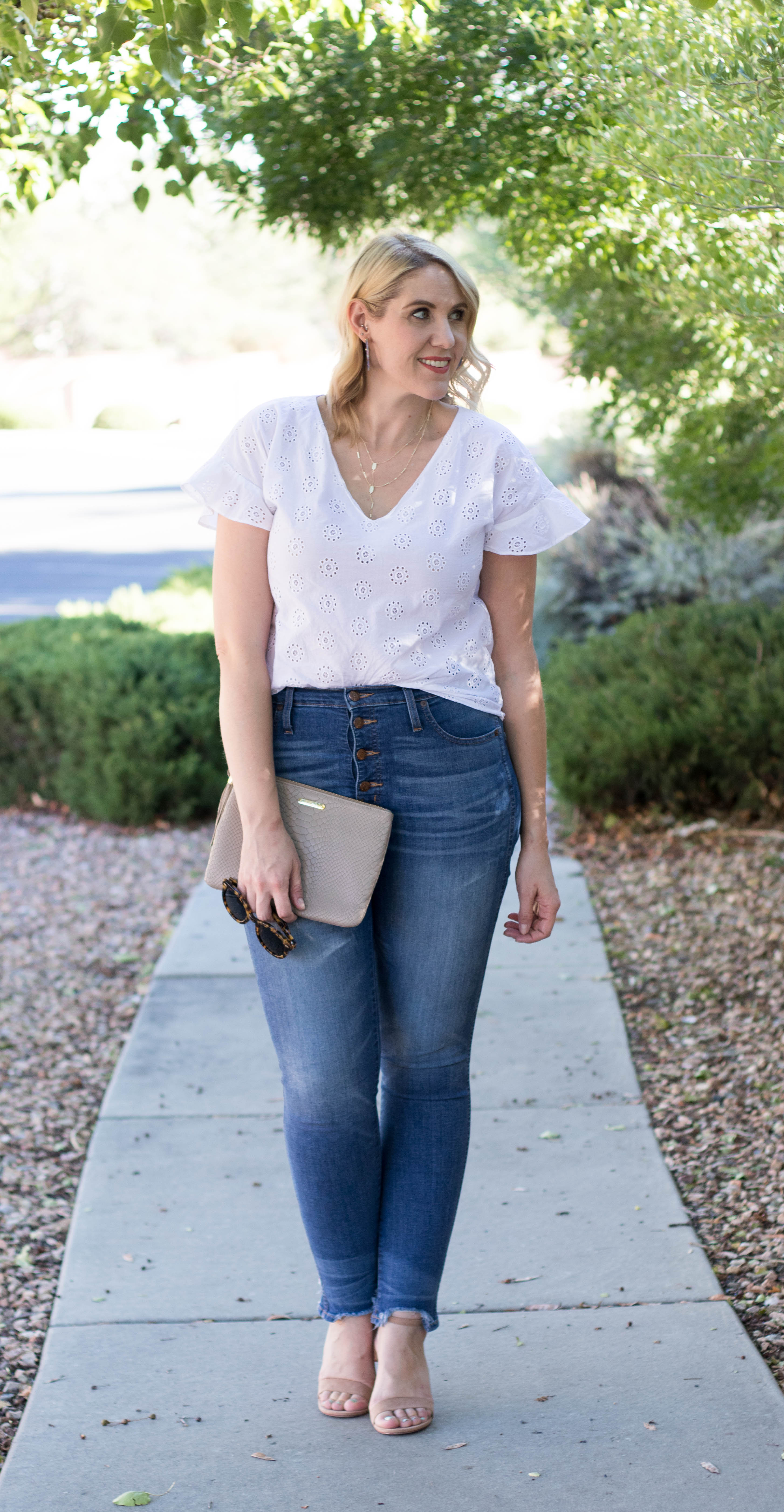 nude block heels target style #targetstyle #target #nudeheels #jeansoutfit