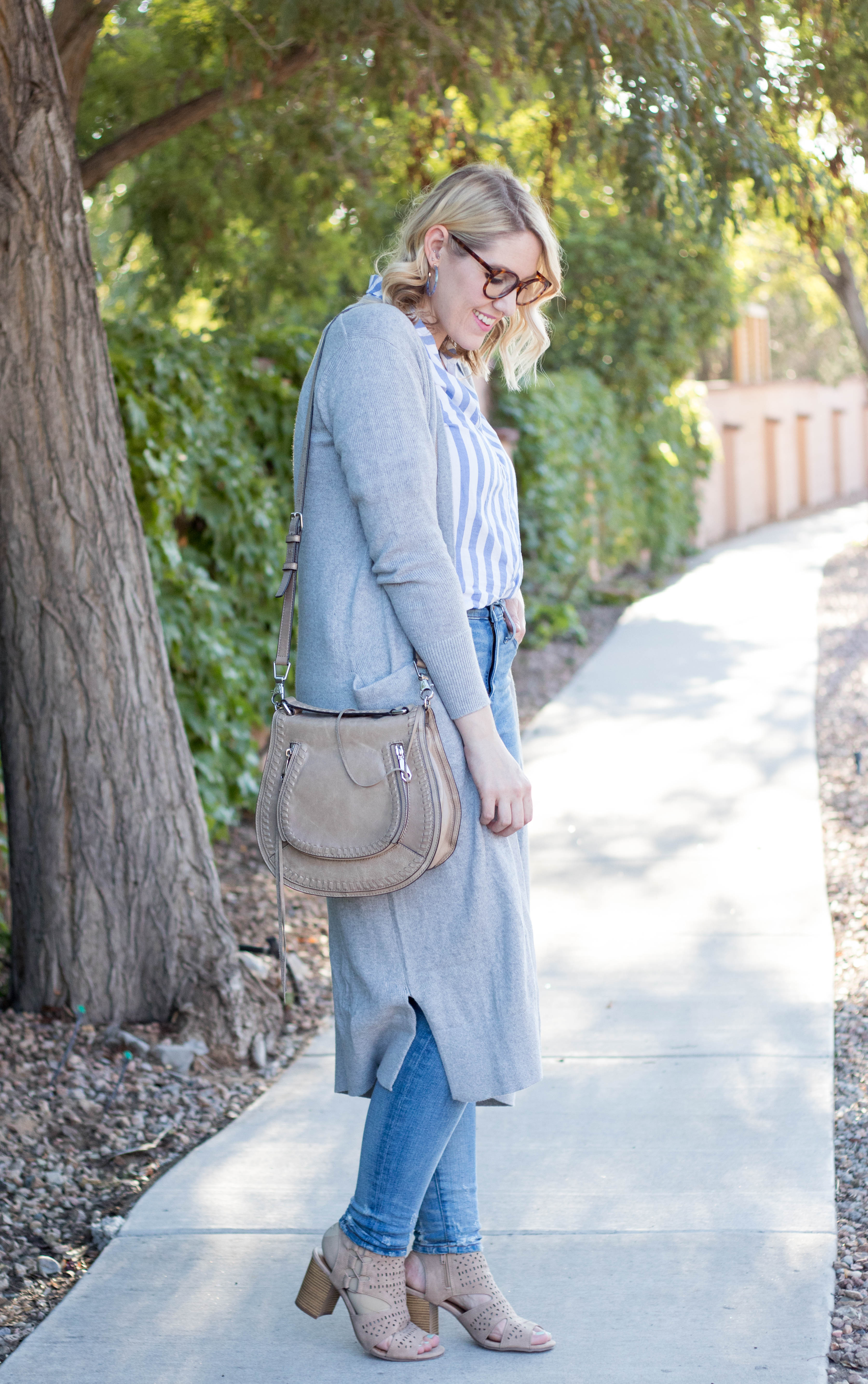 how to wear a long cardigan #cardigan #summertofall #falloutfit