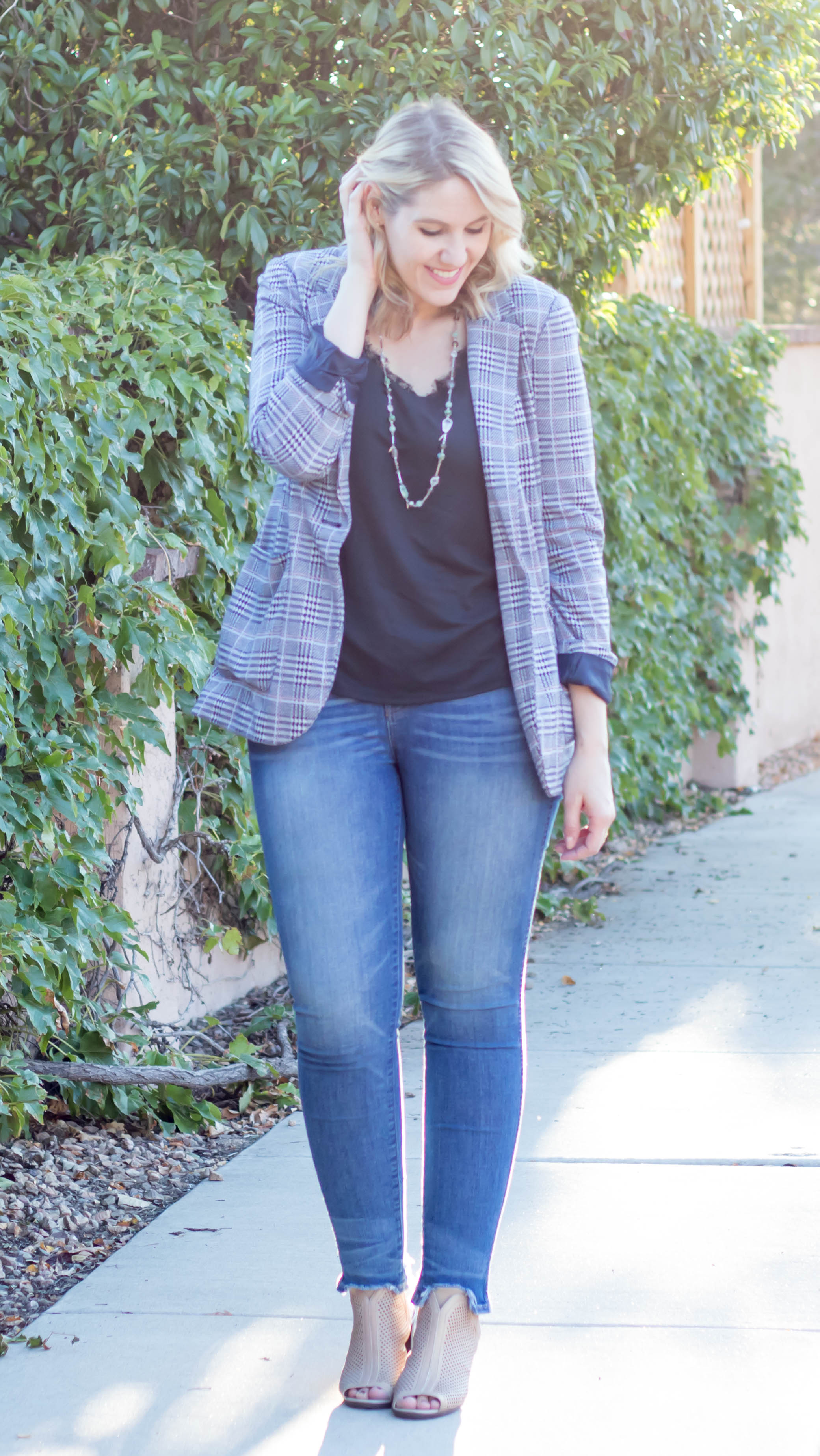 Plaid Blazer: The Weekly Style Edit - Middle of Somewhere