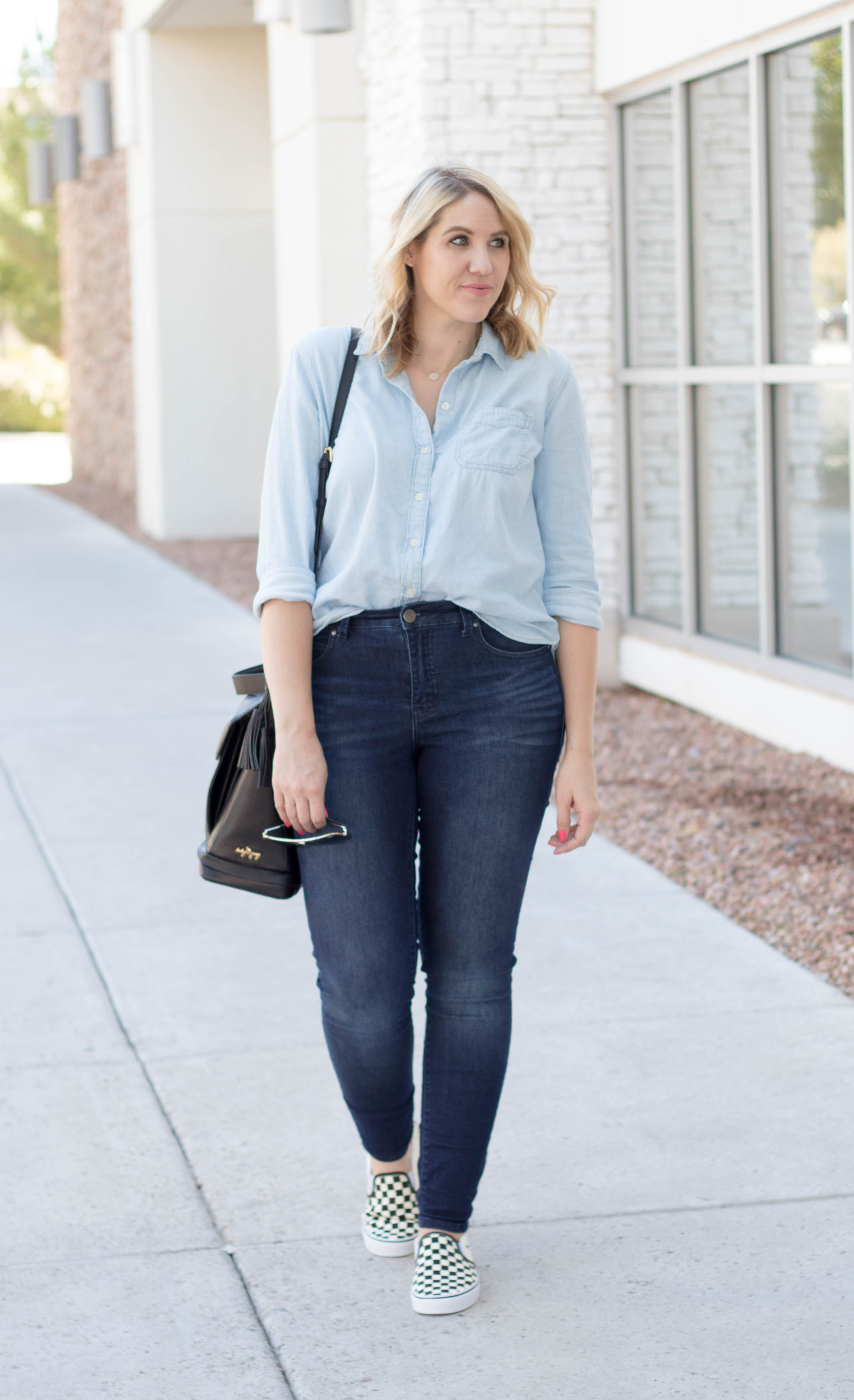 ultimate mom uniform casual outfit #denim #canadiantuxedo #denimondenim