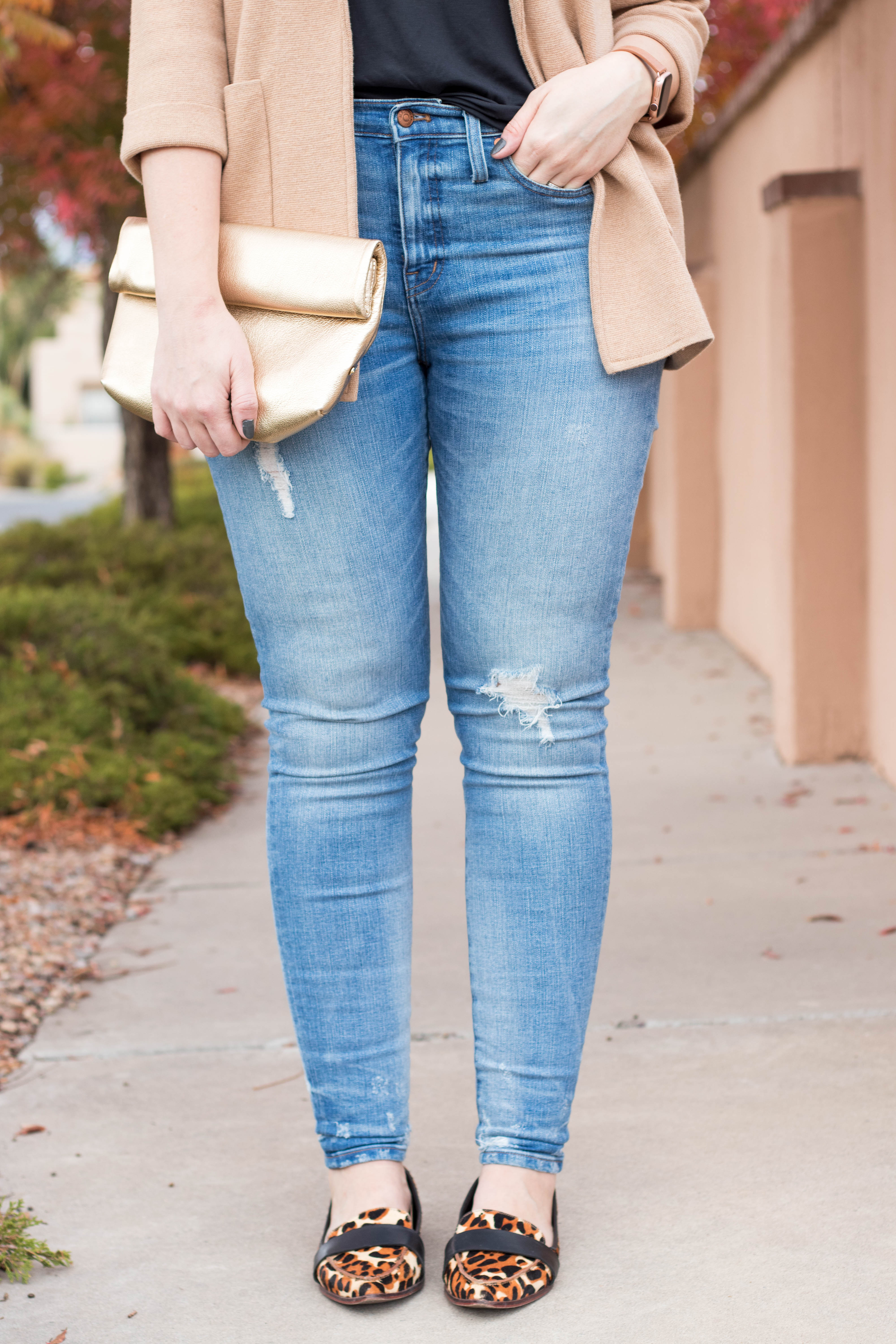 madewell high rise tall jeans #madewell #everydaymadewell #jeans #tallfashion