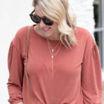 rust top kendra scott necklace #kendrascott #madewelltop #madewelloutfit