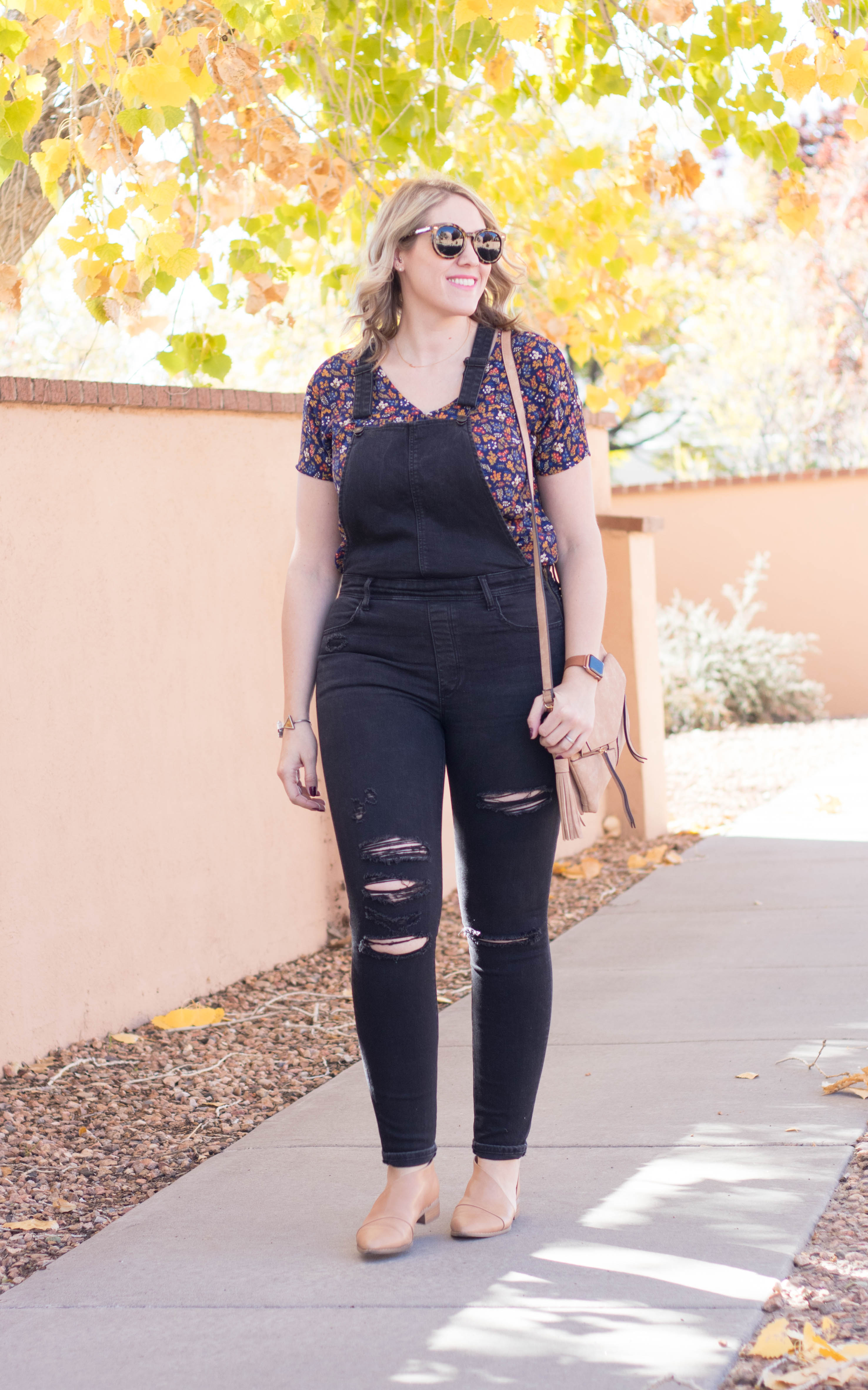 the best black overalls for tall women #tallfashion #fallstyle #overallsoutfit