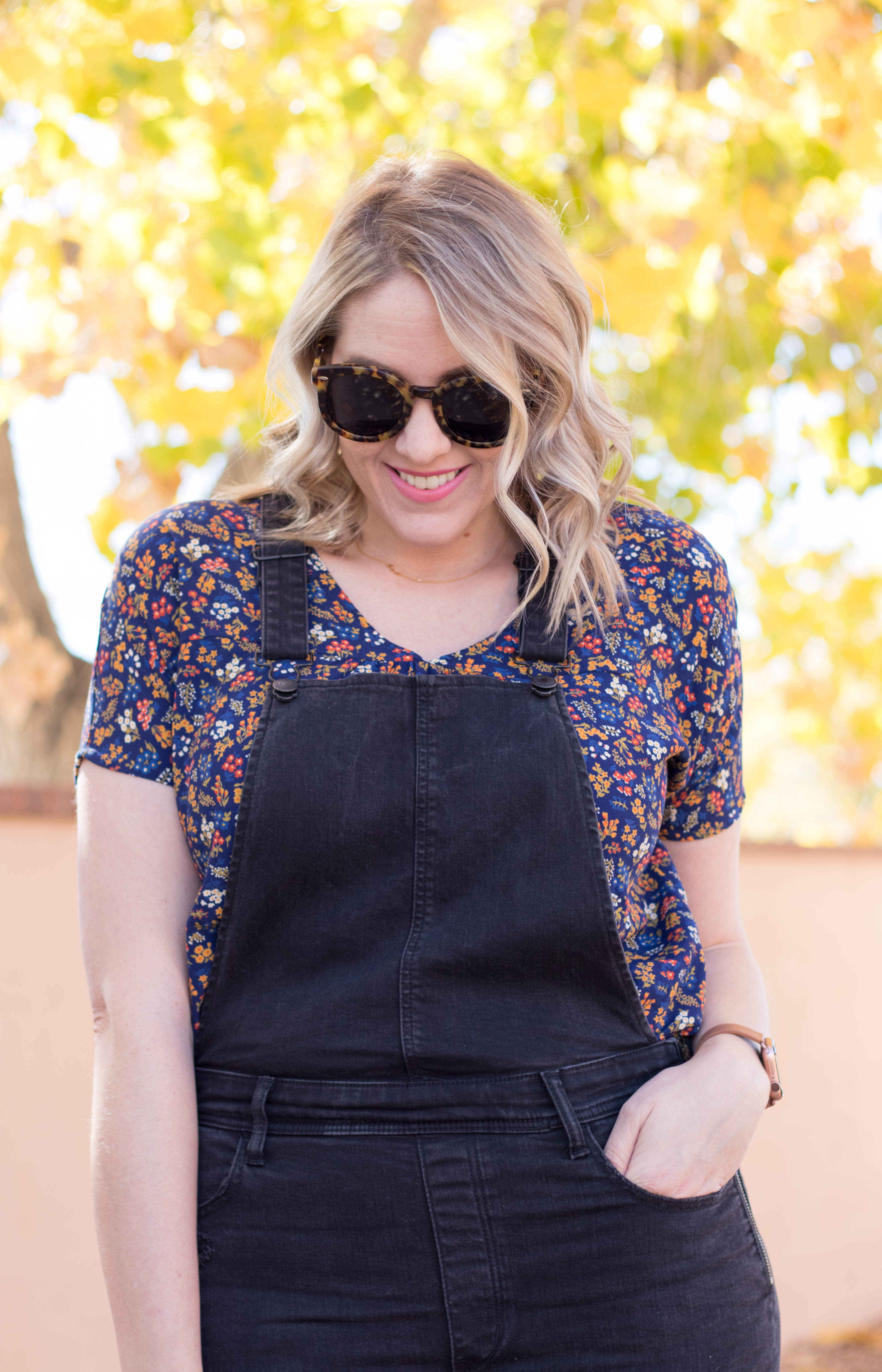 Cute outfits with black overalls best sale