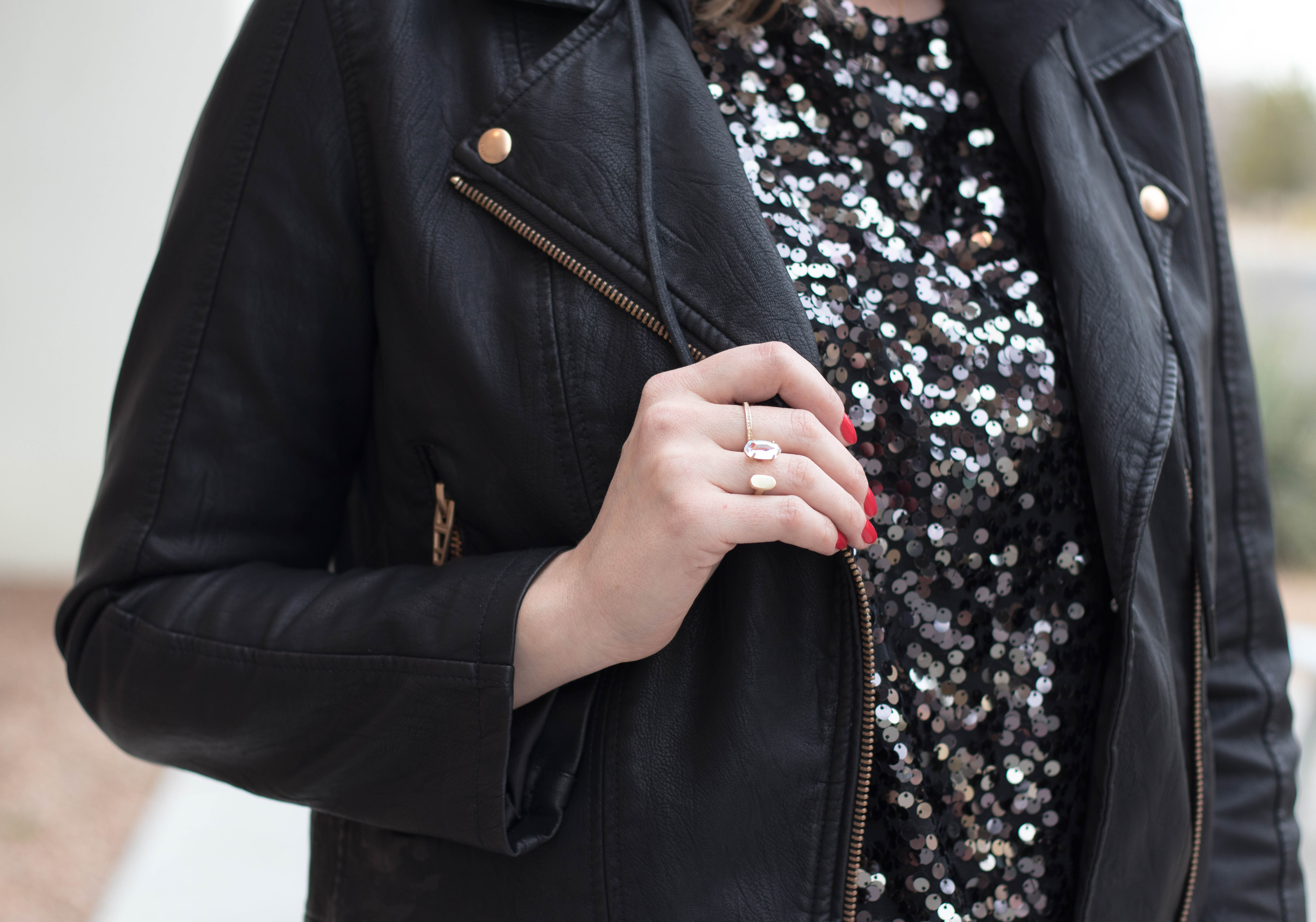 Kendra Scott statement ring #kendrascott #sequintop #leatherjacket