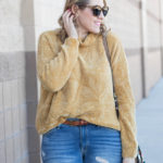 Bella Ella boutique lets cuddle sweater #sweateroutfit #winterstyle #bellaellaboutique