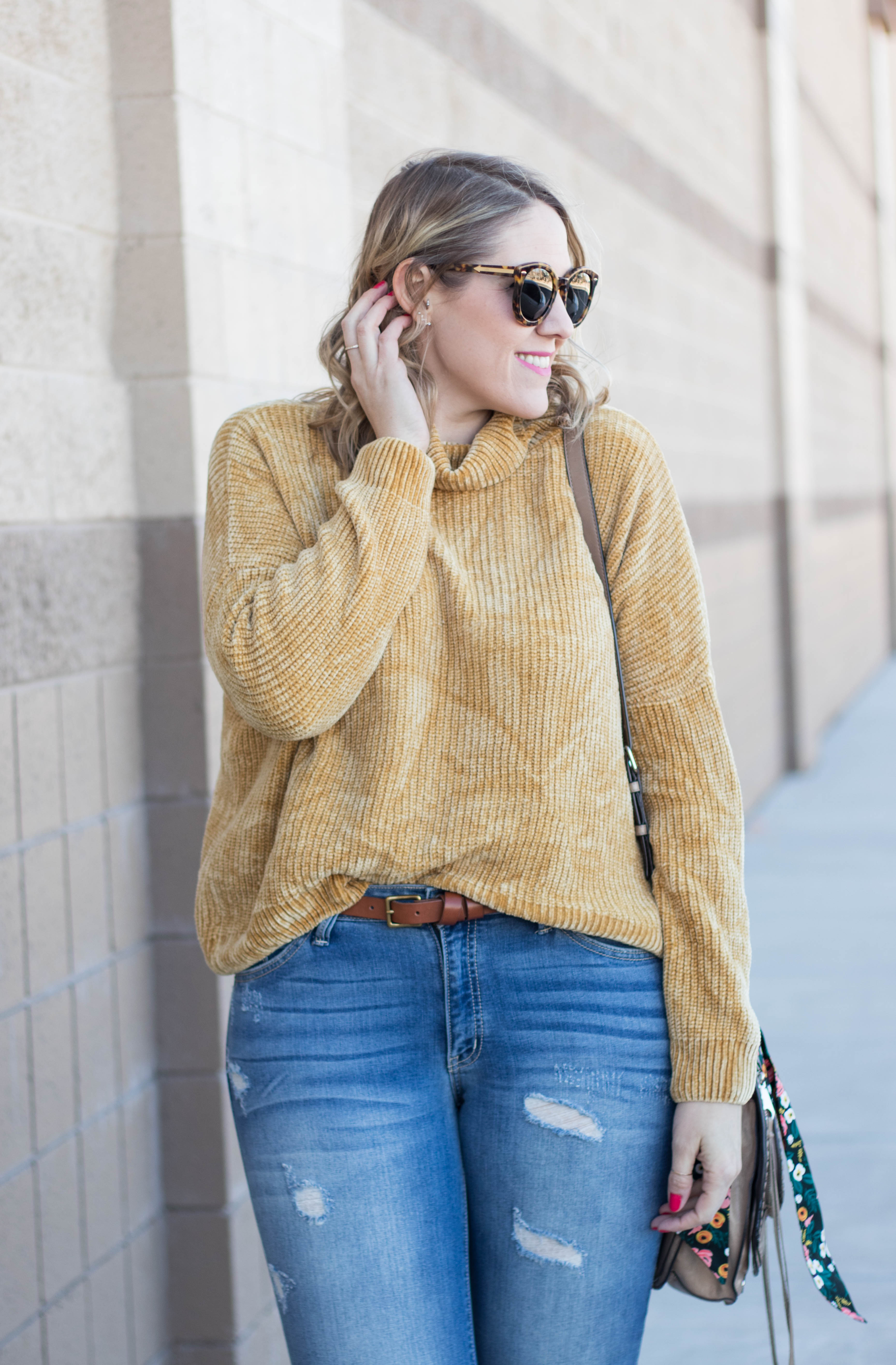 Yellow top blue jeans hot sale outfit