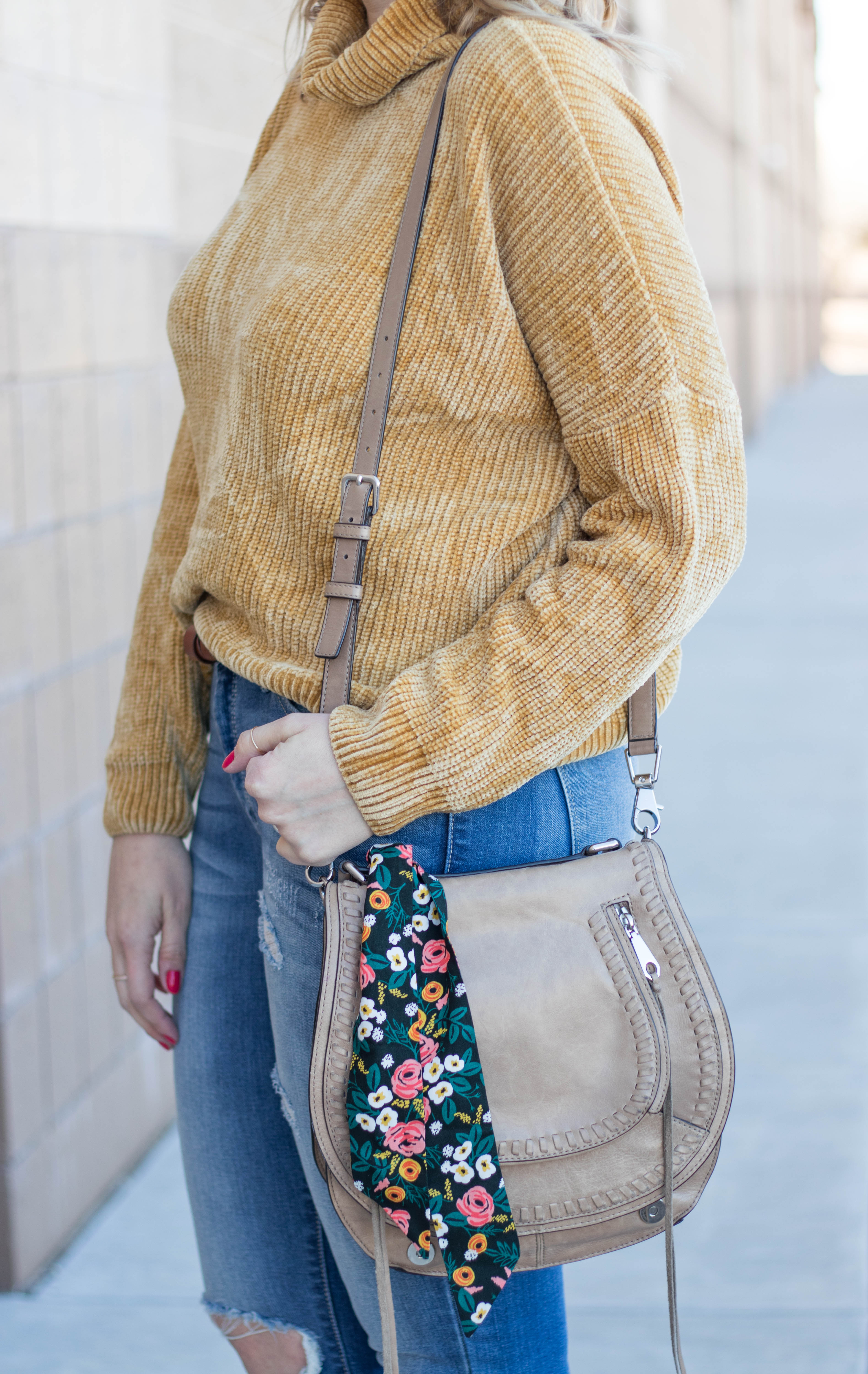 how to wear mustard yellow #yellow #cozysweater #winterstyle