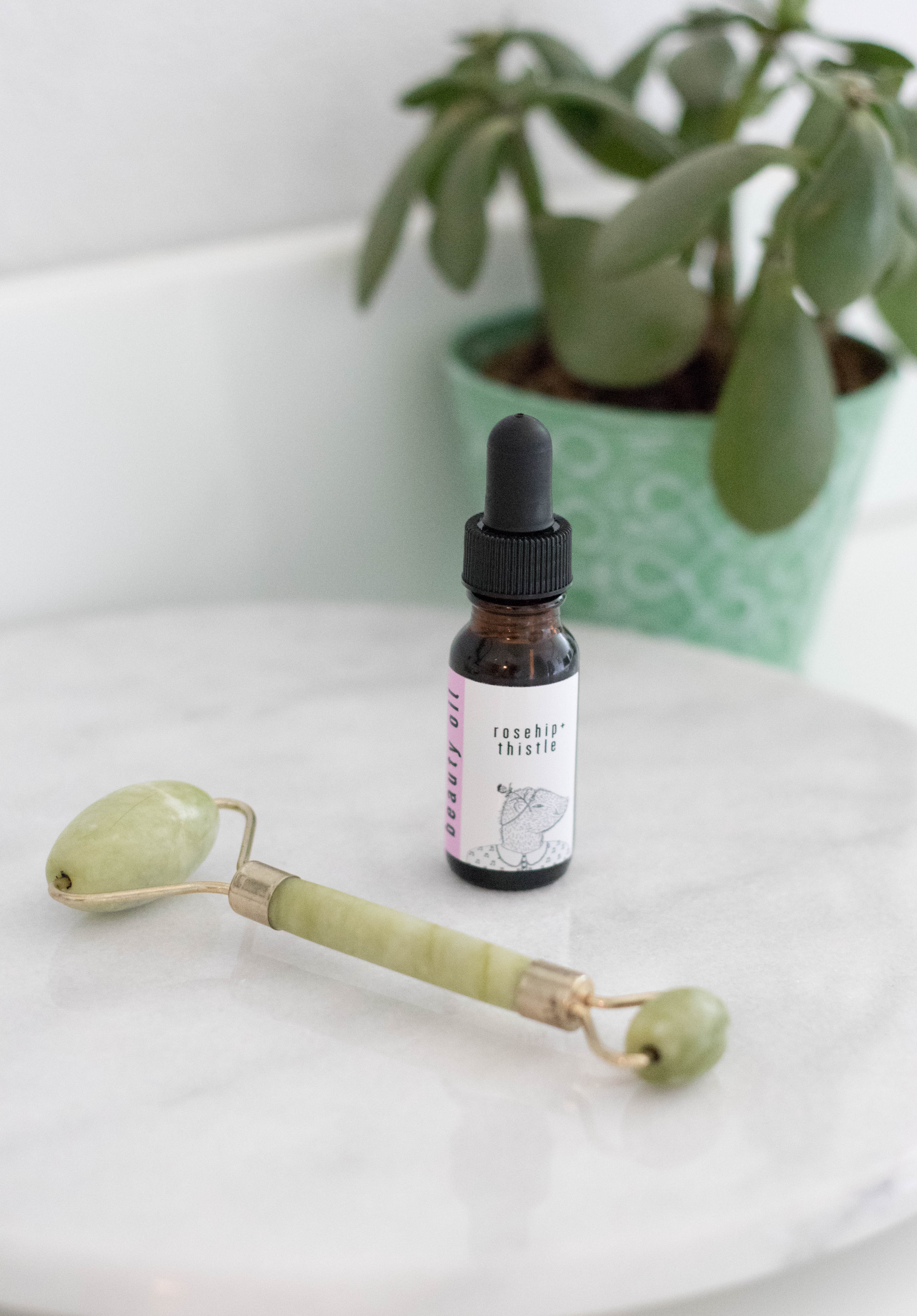 dryland wilds beauty oil and jade roller #jaderoller #cleanbeauty #naturalskincare #beautyoil