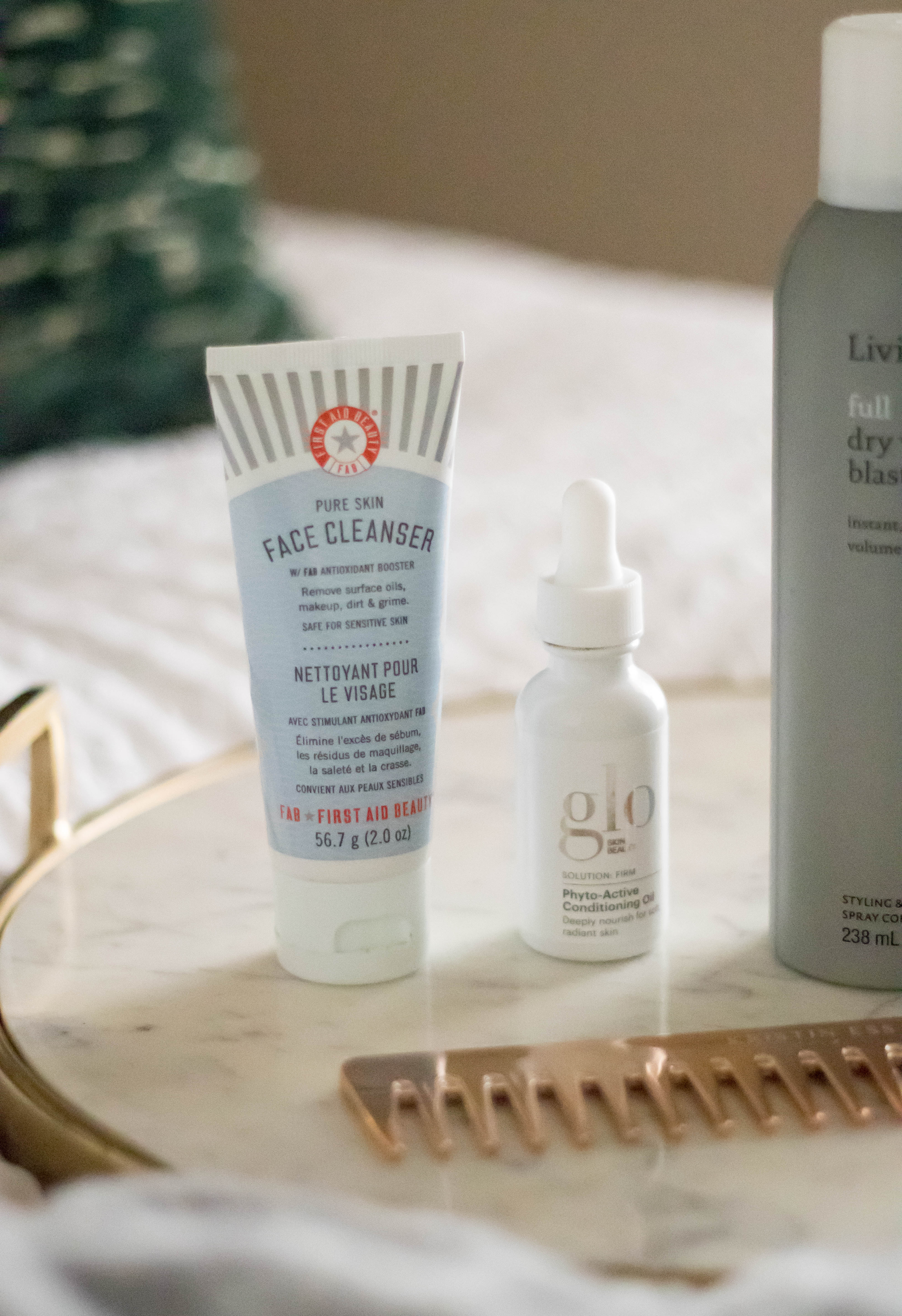 first aid beauty face cleanser review #firstaidbeauty #skincare #cleanbeauty
