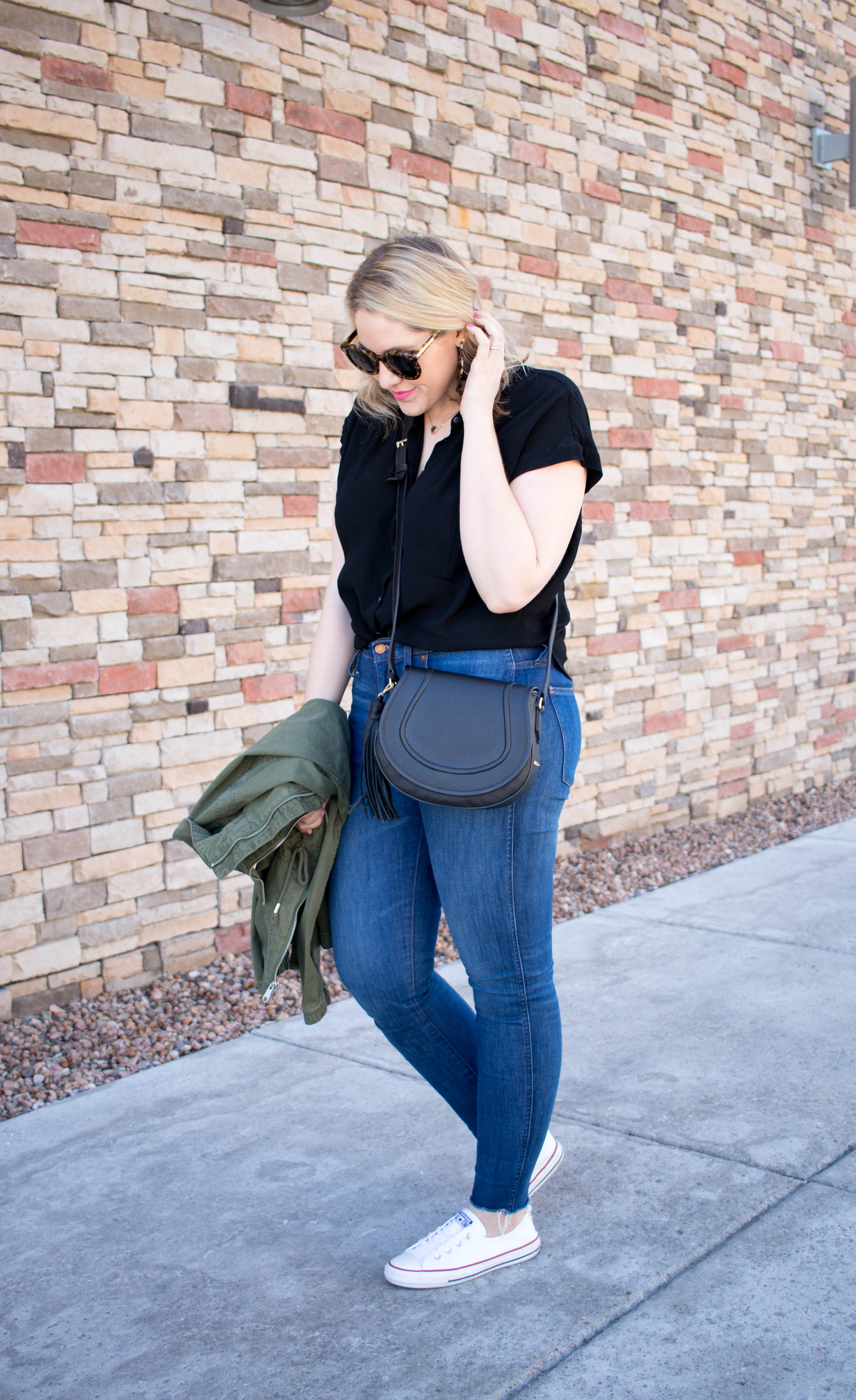 madewell jeans outfit with converse #casualstyle #giginewyork #styleblogger