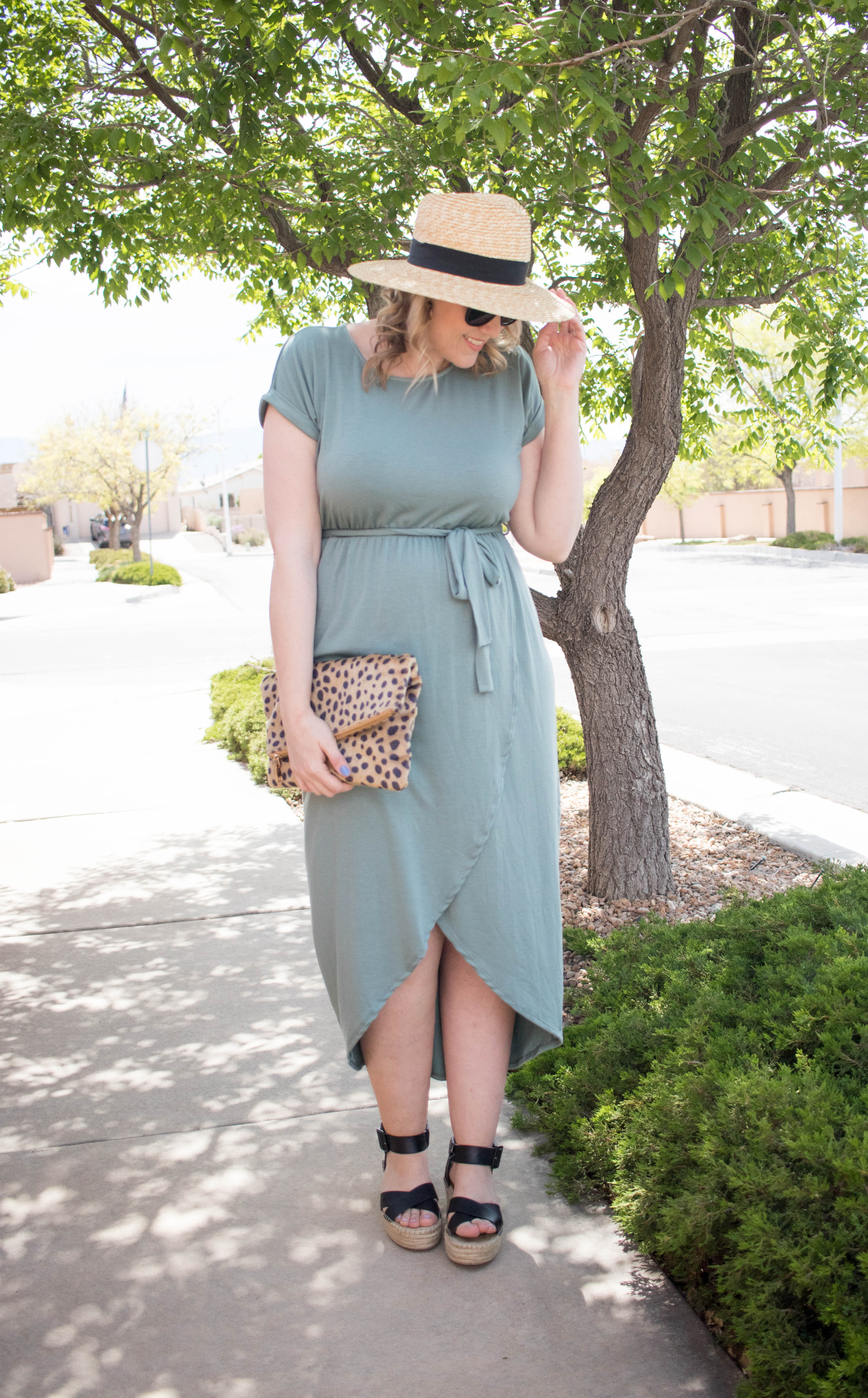 how to style a straw hat for spring #springstyle #theweeklystyleedit #fashionlinkup