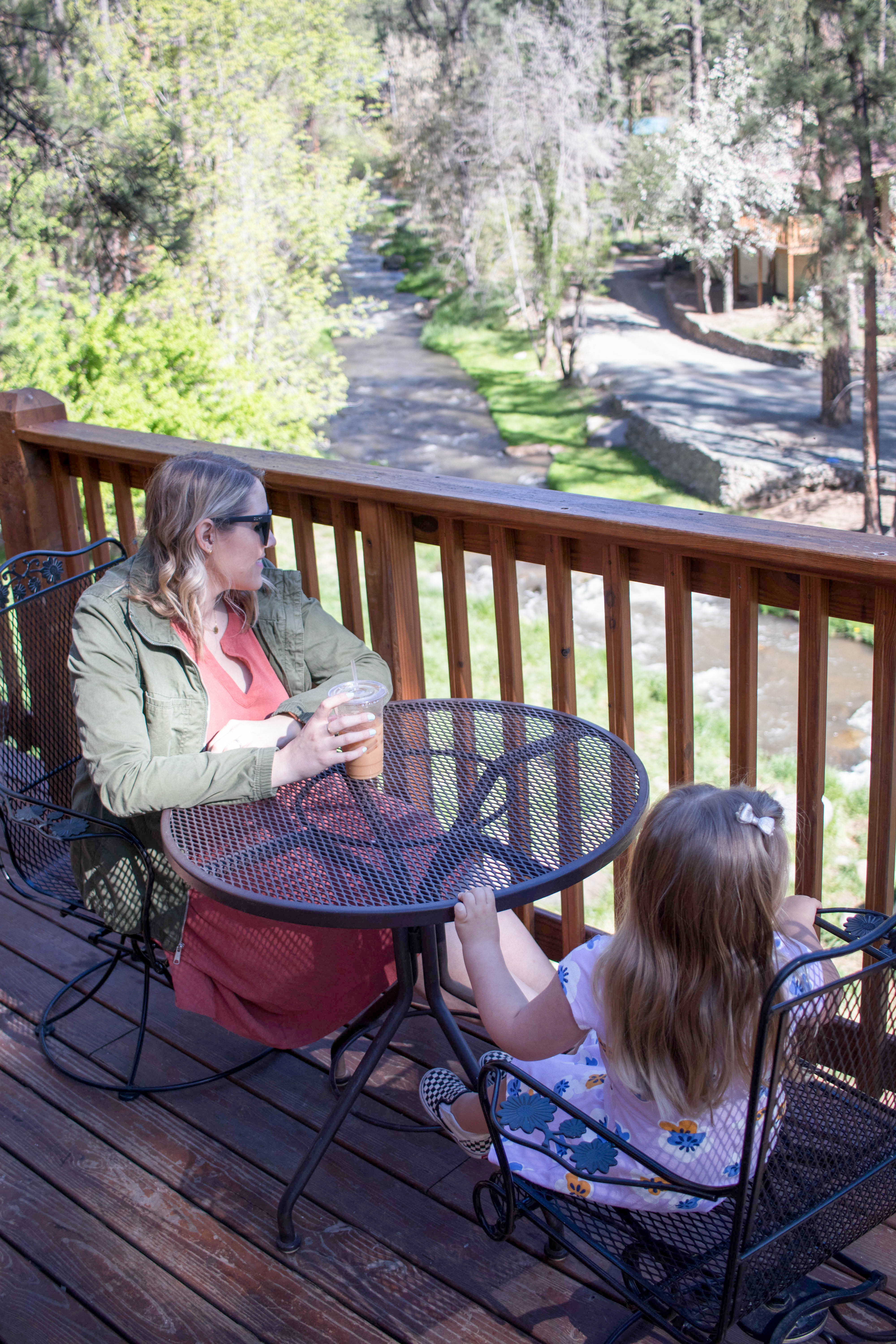 outside sacred grounds coffee ruidoso new mexico #sacredgrounds #newmexico #travelguide