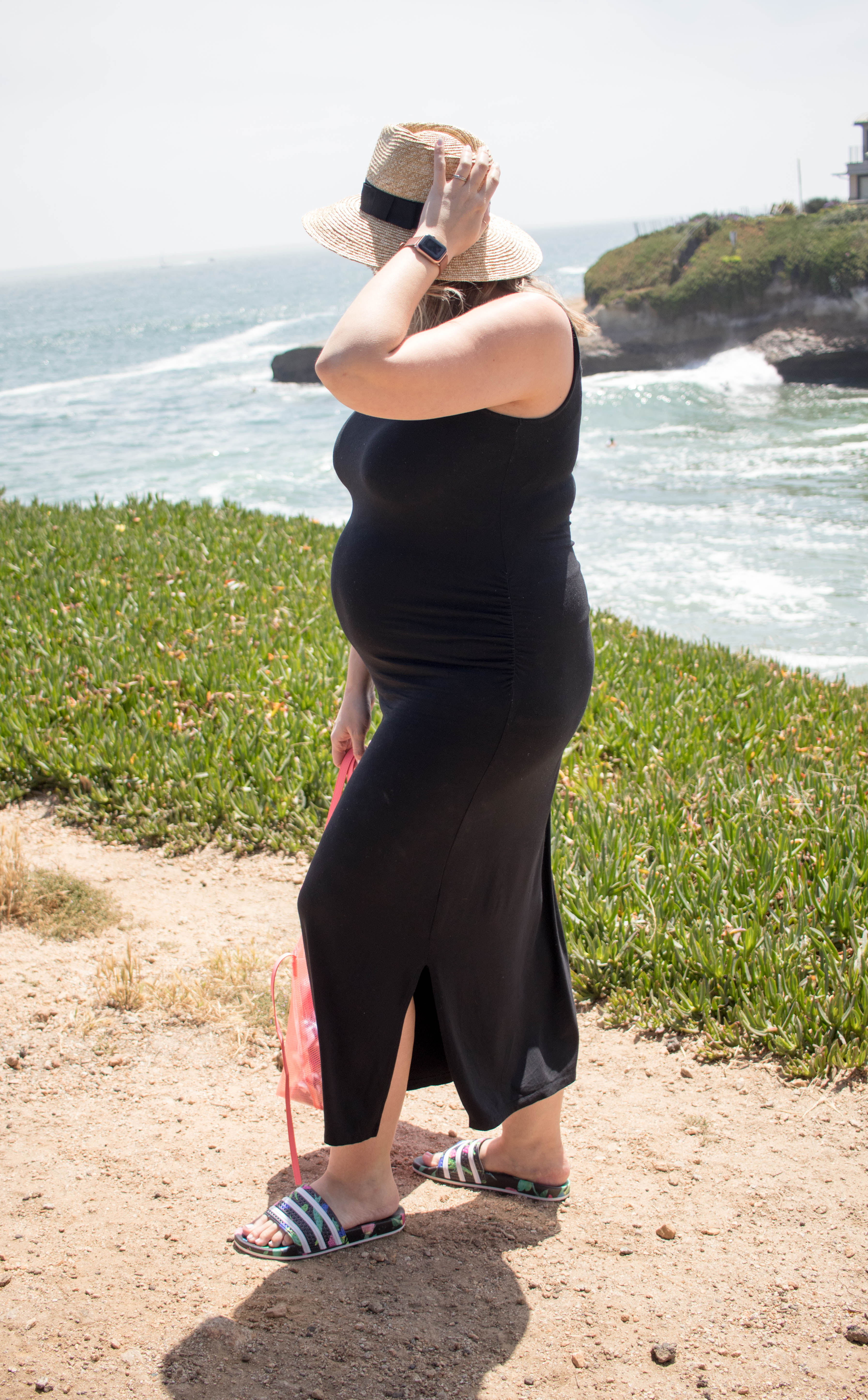 maternity style beach outfit Adidas #bumpstyle #maternityoutfit #beachoutfit