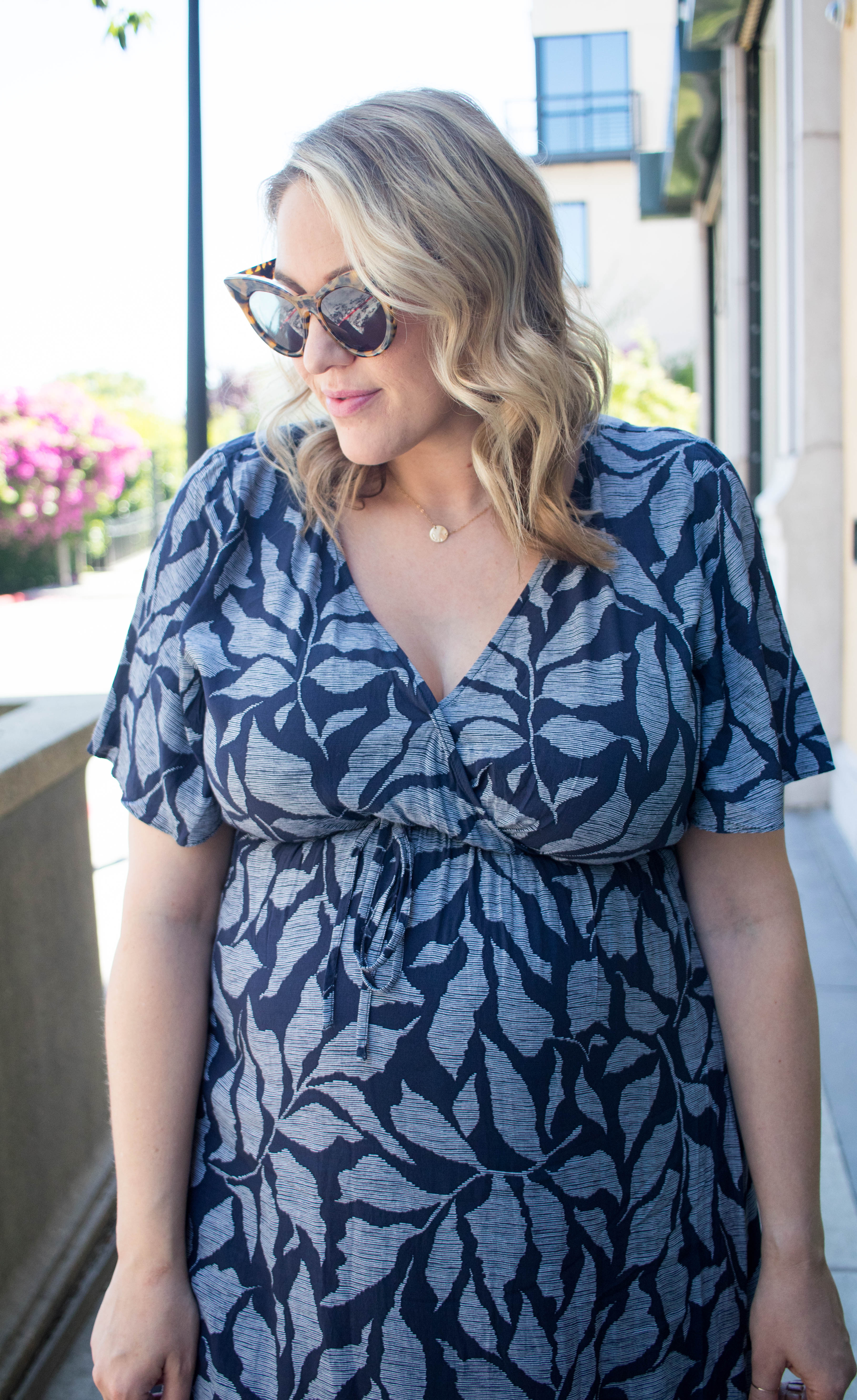 maternity wrap dress outfit #maternitydress #outfitdetails #styleblogger