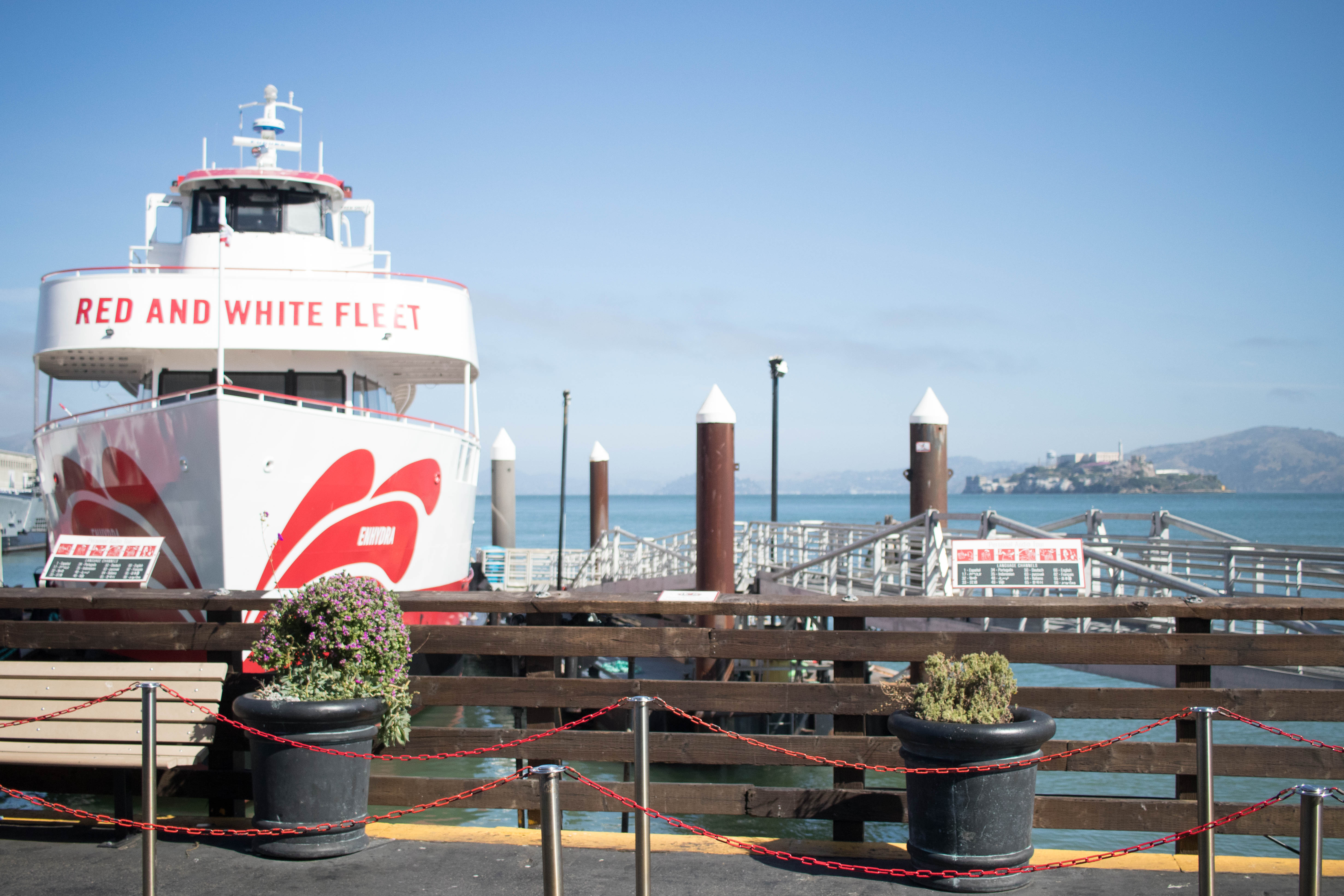 red and white fleet ferry tour San Francisco #sanfrancisco #travelguide #fishermanswharf