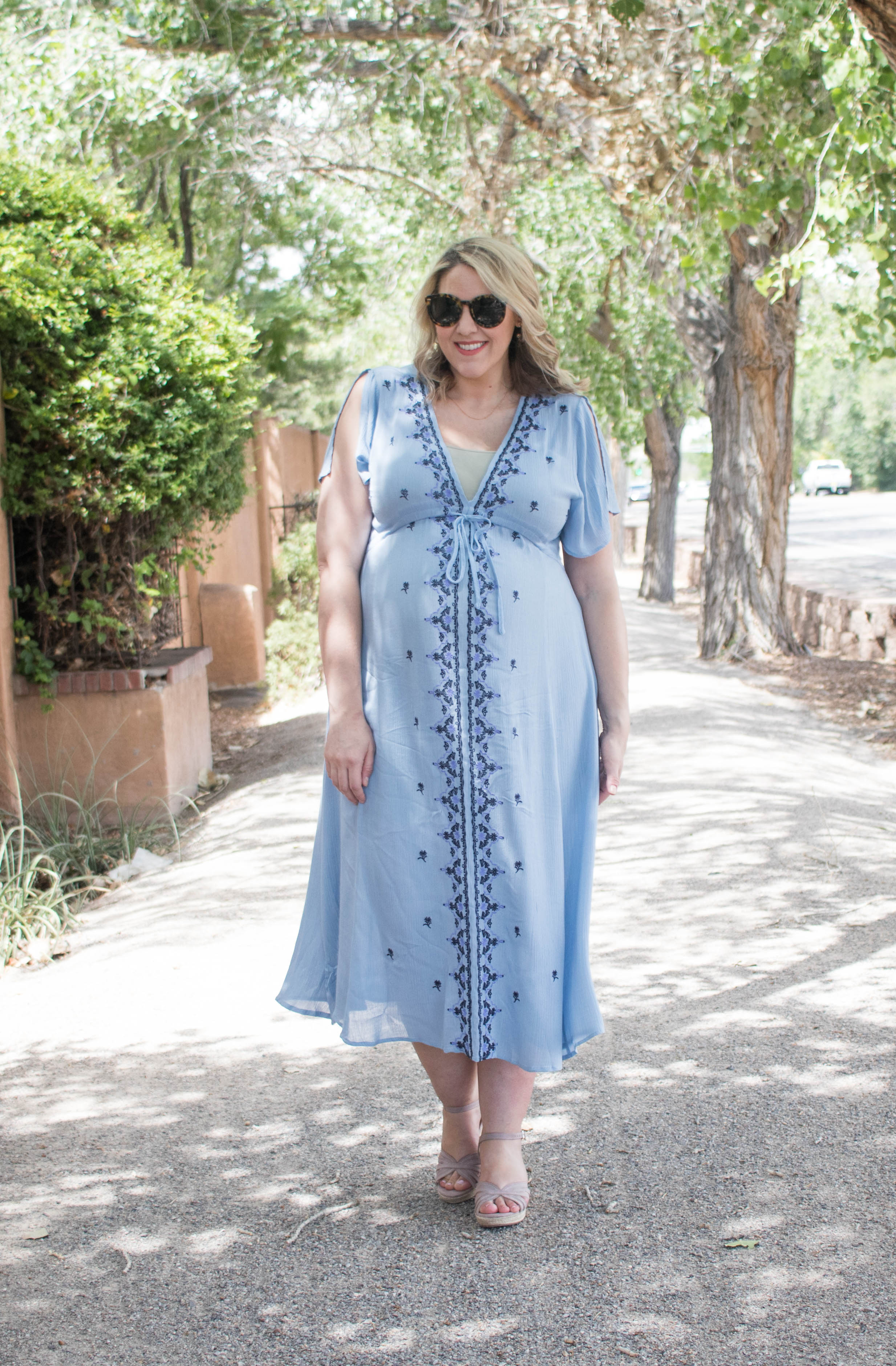 non-maternity embroidered dress #bellaellababe #summerstyle #bumpstyle