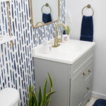diy guest bathroom refresh rustoleum #rustoleum #bathroomdecor