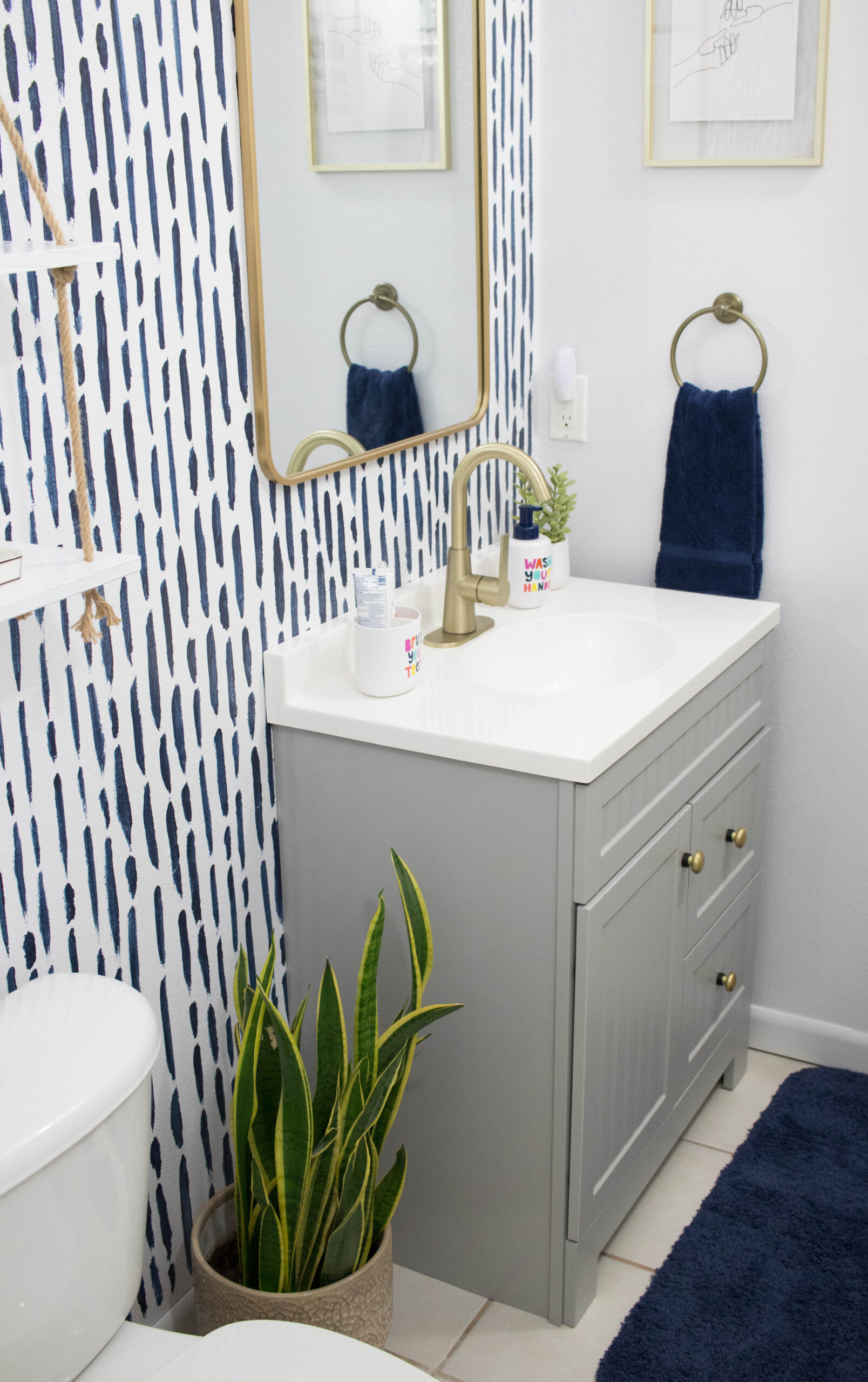 diy guest bathroom refresh rustoleum